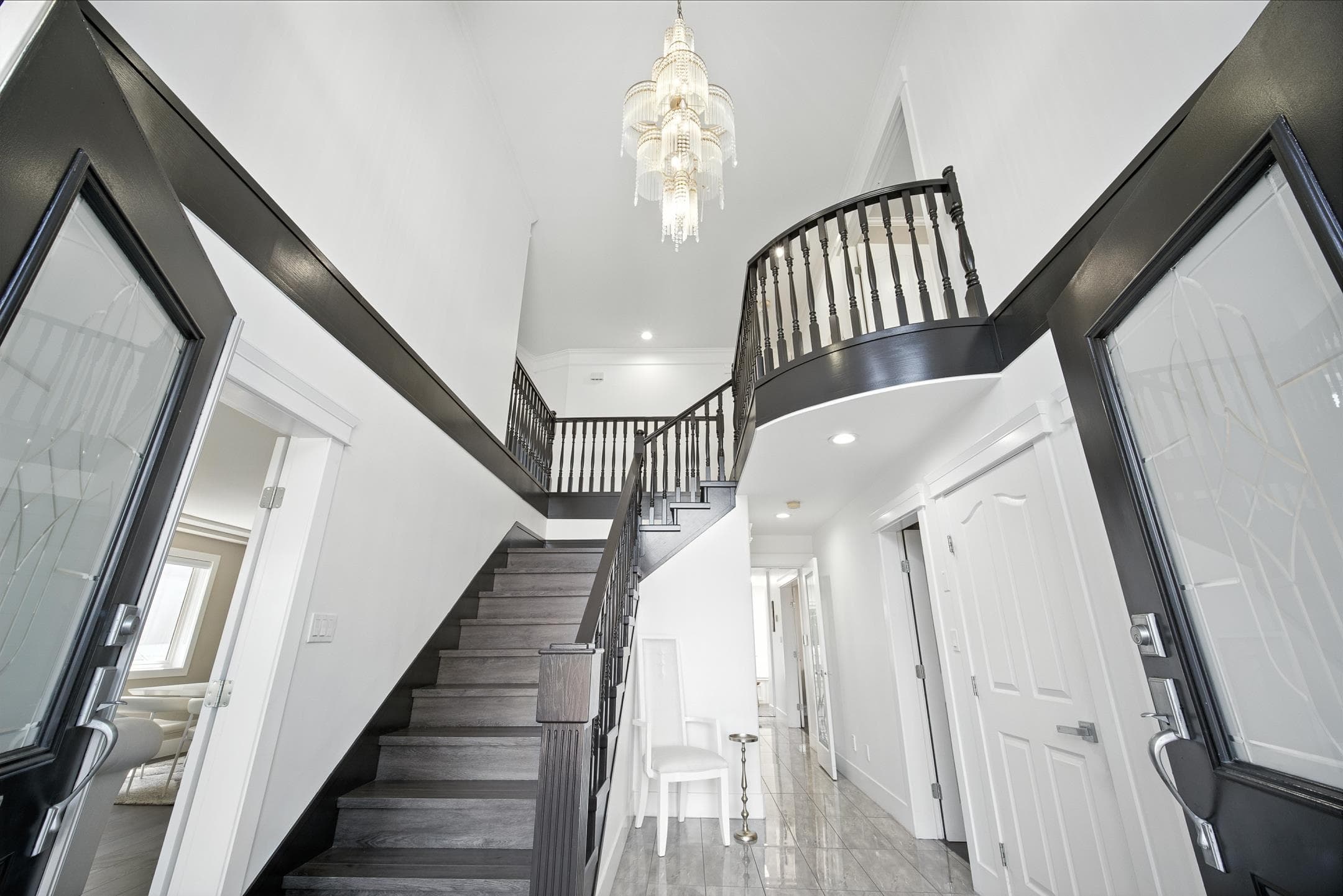 7563 1st Street, Burnaby, V3N 3T3 — photo 4