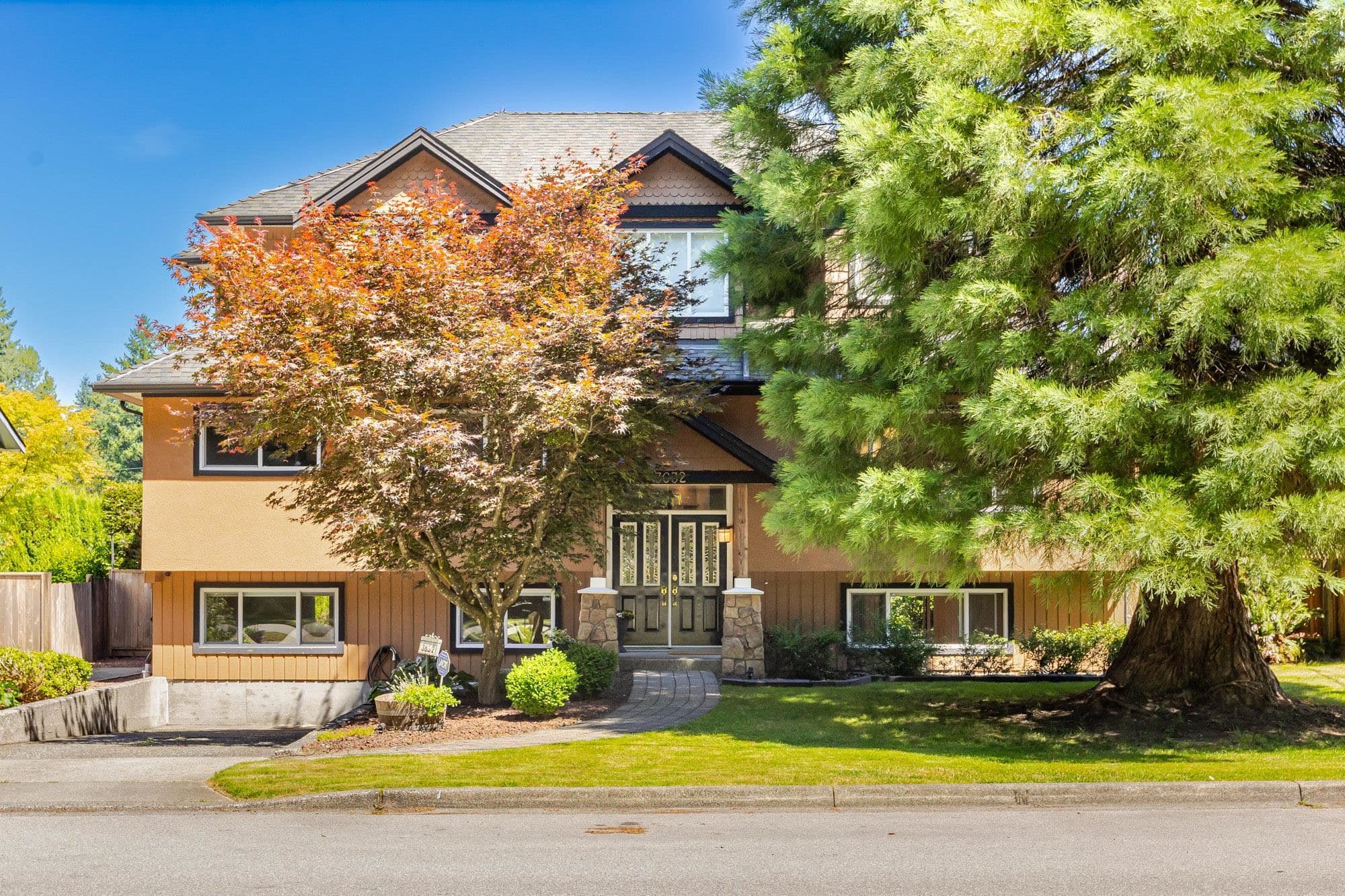 3632 Wellington Street, Port Coquitlam, V3H 1Y8 — photo 1