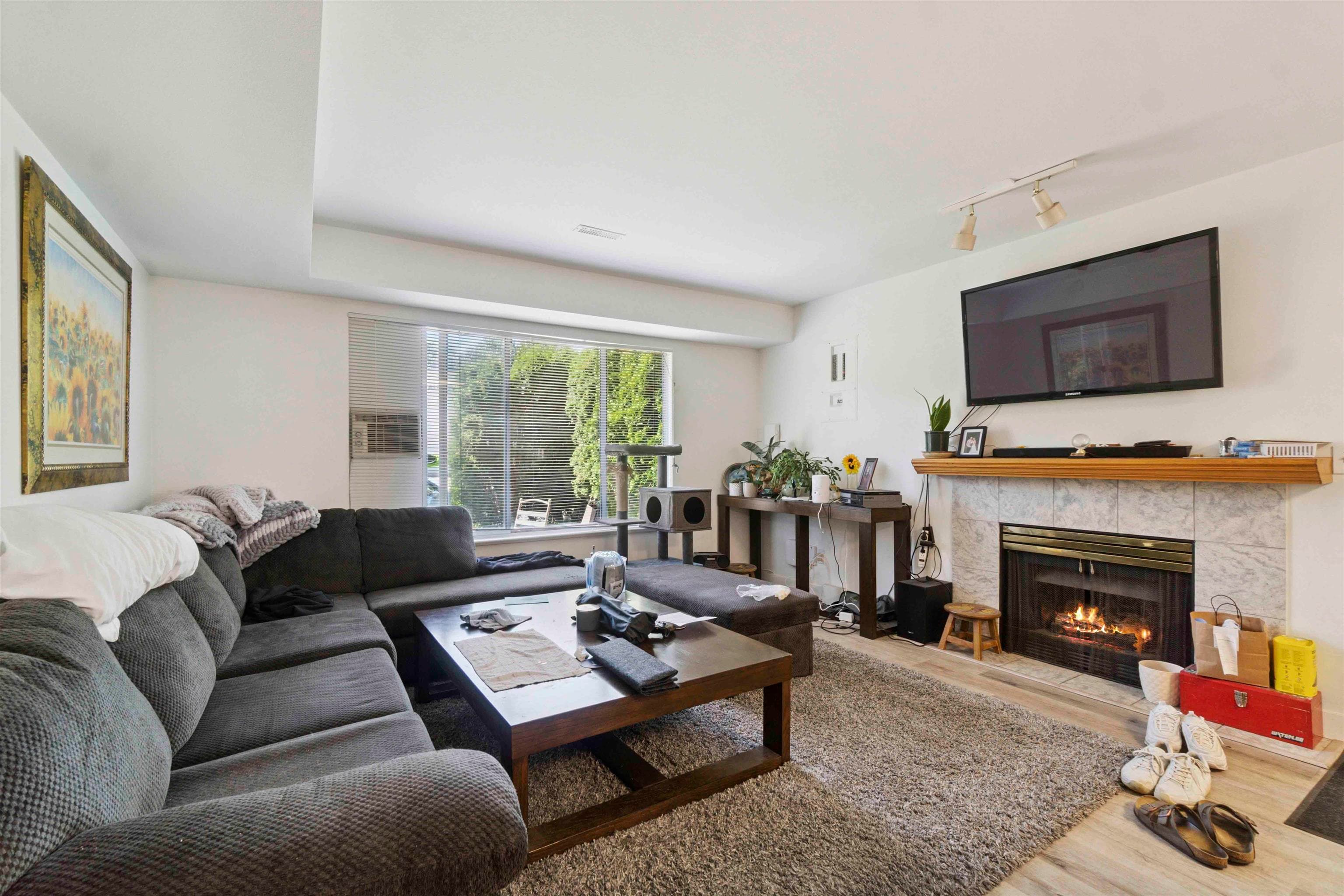 2569 Davies Avenue, Port Coquitlam, V3C 2J8 — photo 3