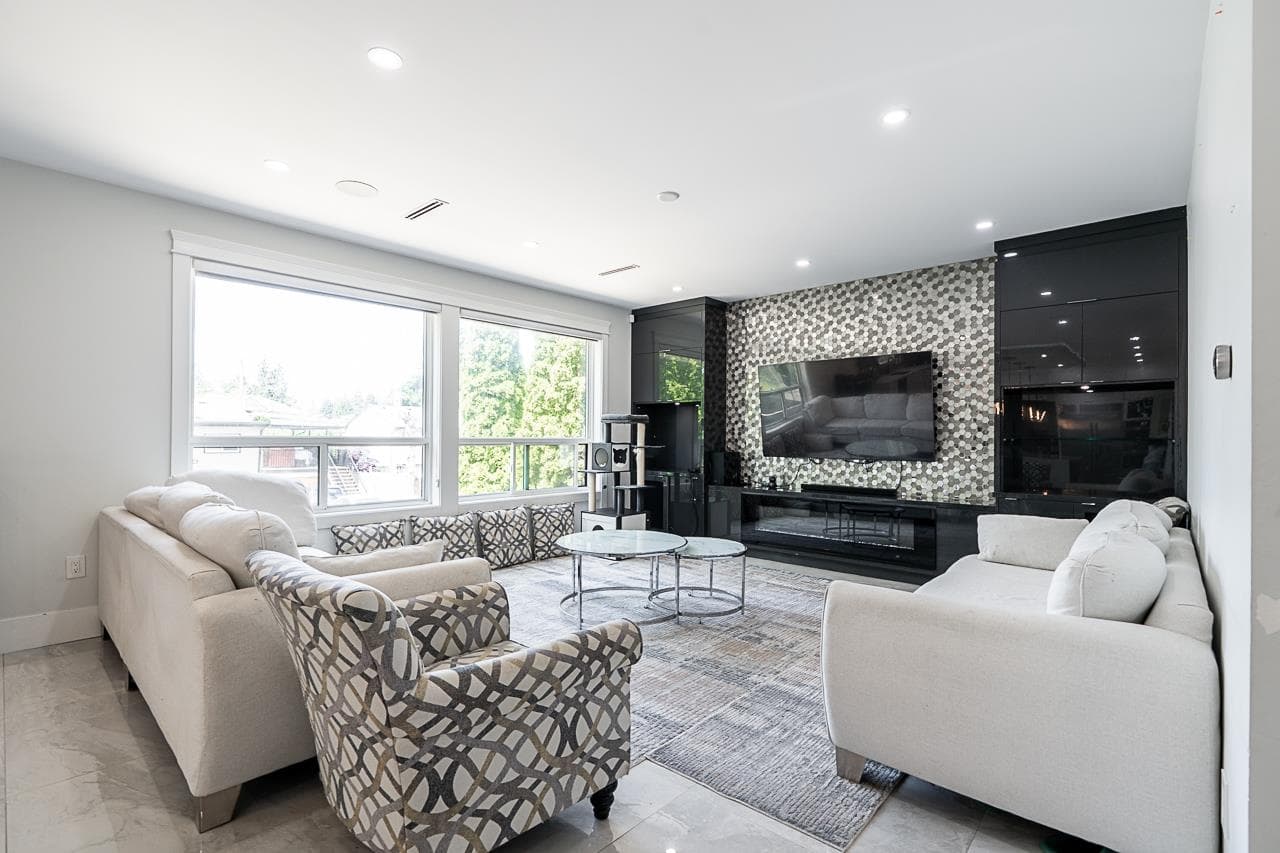 9417 132a Street, Surrey, V3V 6W3 — photo 4