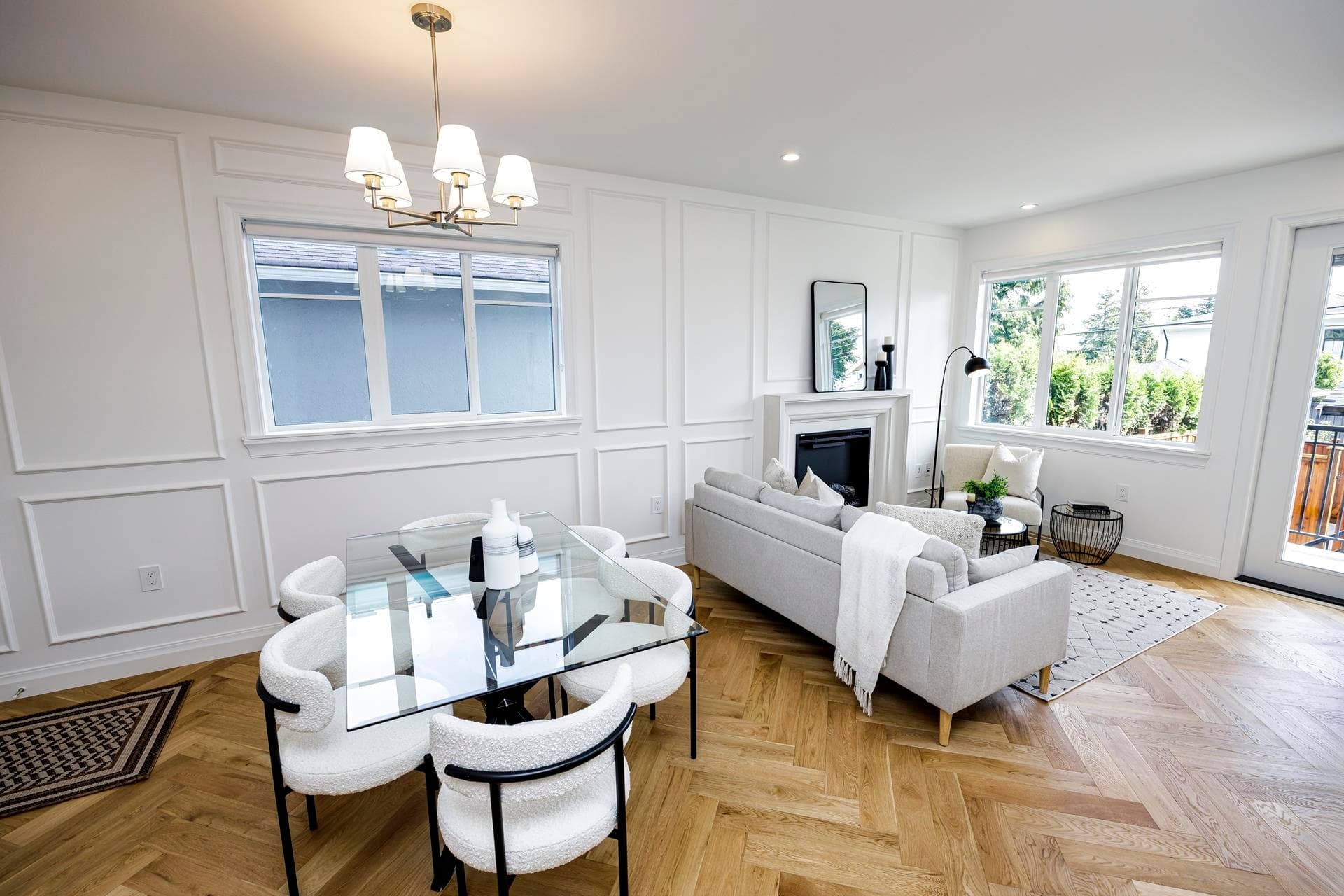 261 E 23rd Street, North Vancouver, V7L 3E4 — photo 1