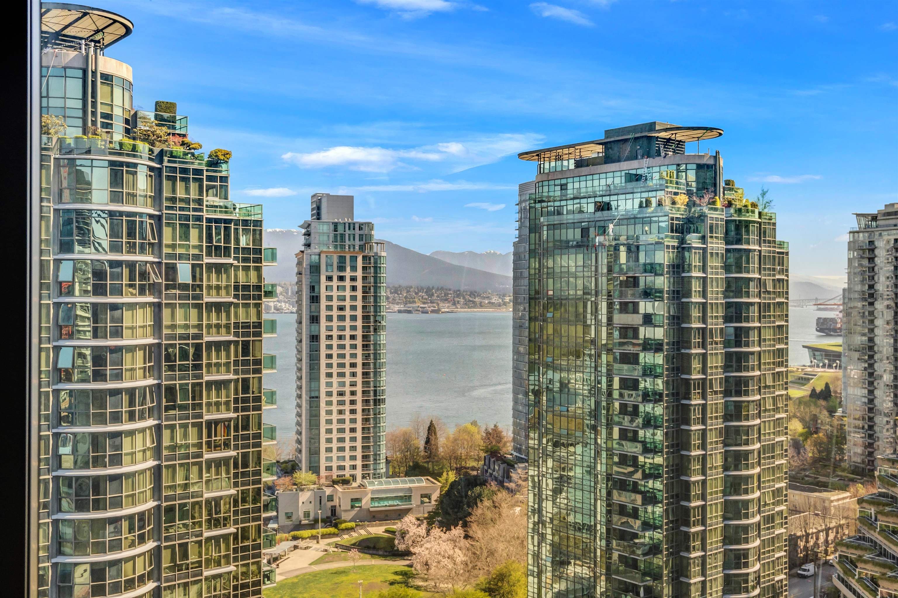 1504 - 1333 W Georgia Street, Vancouver, V6E 4V3 — photo 2