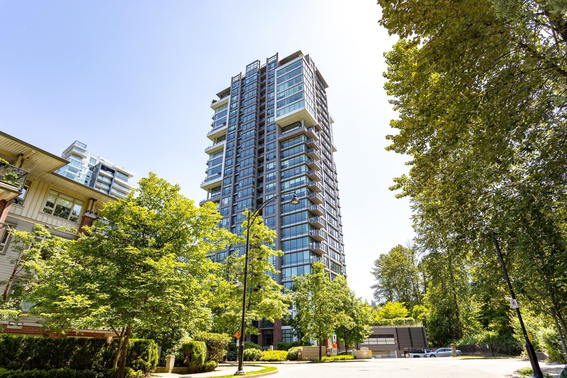 907 - 301 Capilano Road, Port Moody, V3H 0G6 — photo 2