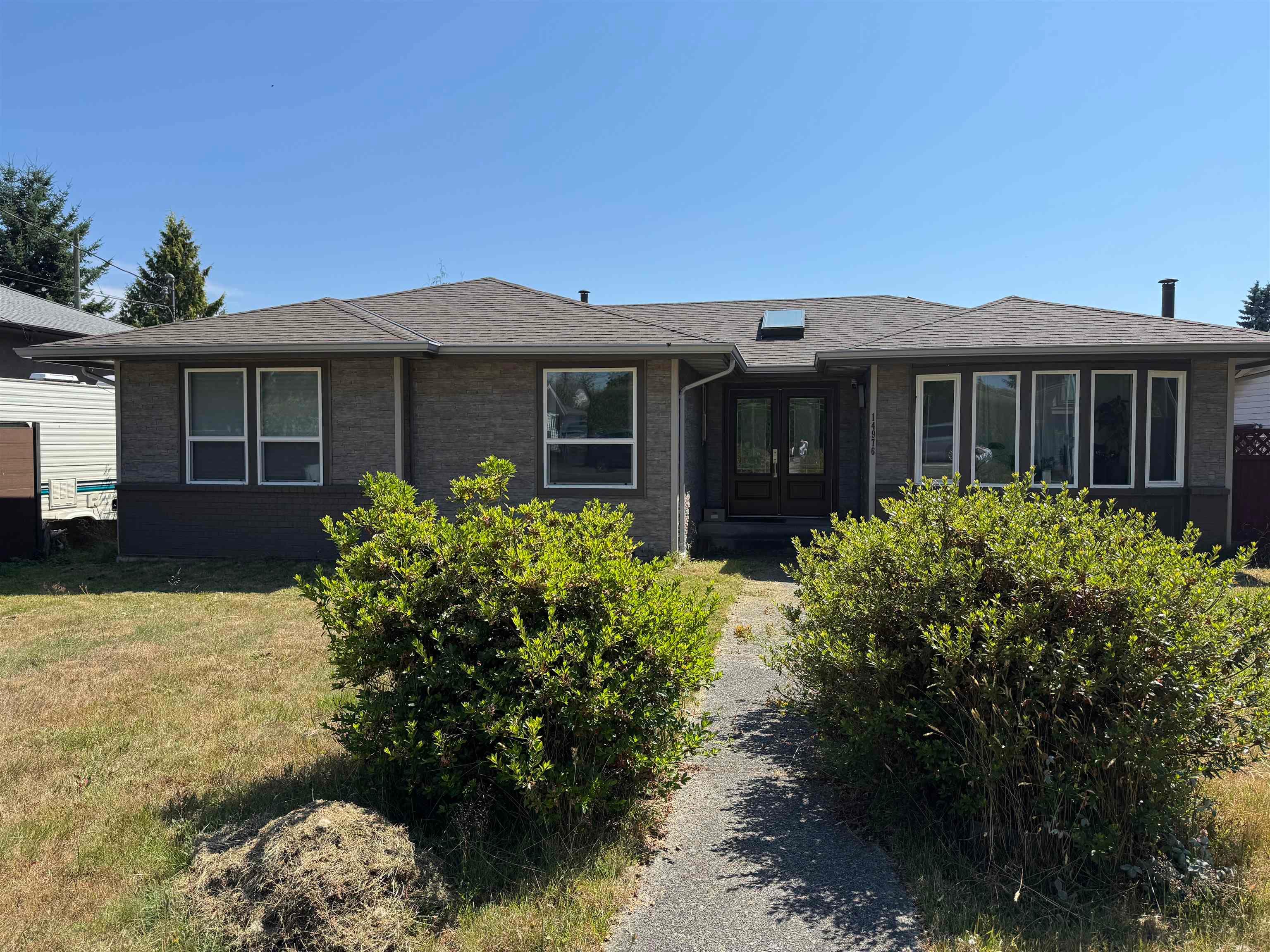 14976 96 Avenue, Surrey, V3R 1E7 — photo 2