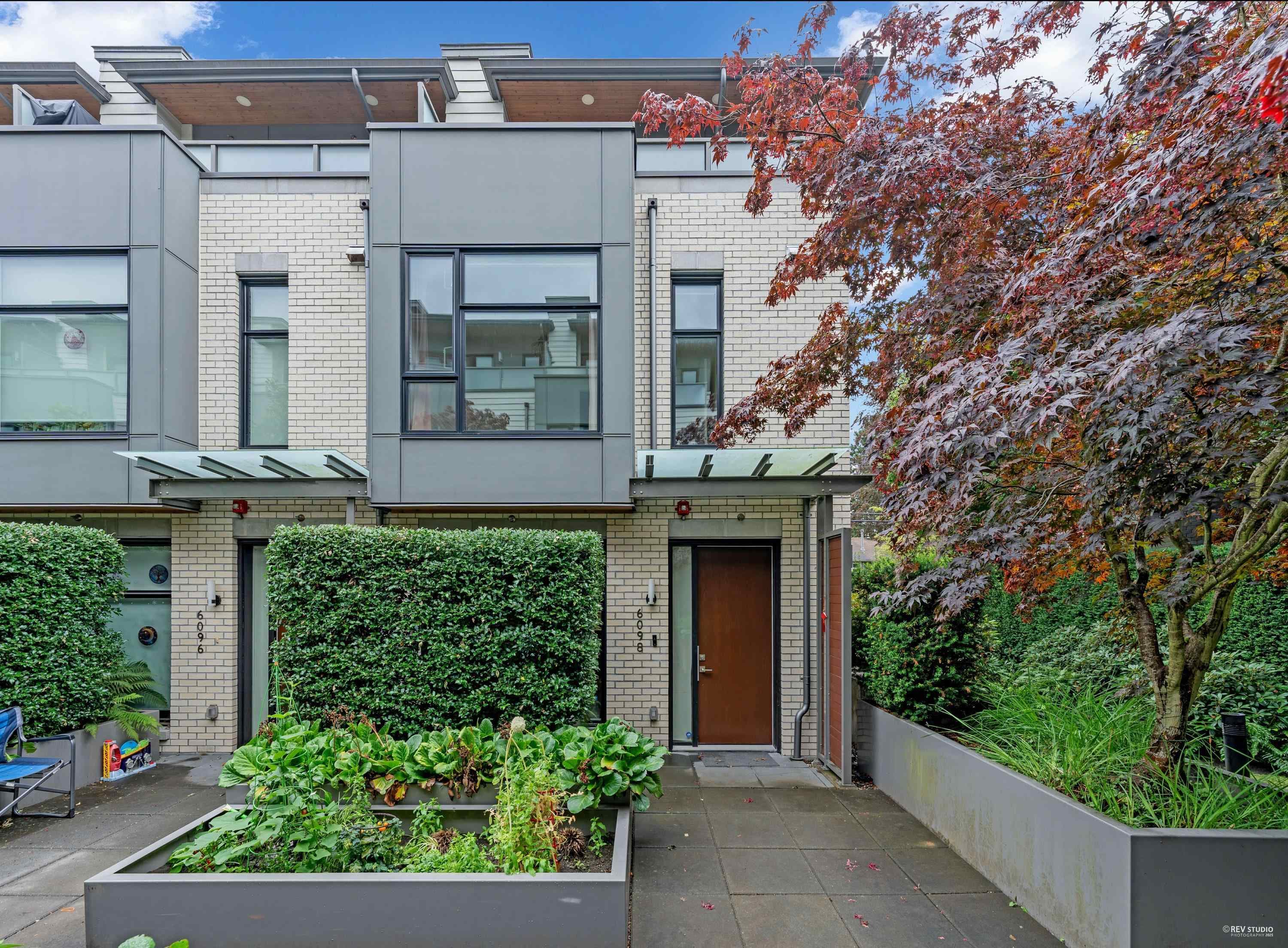 6098 Oak Street, Vancouver