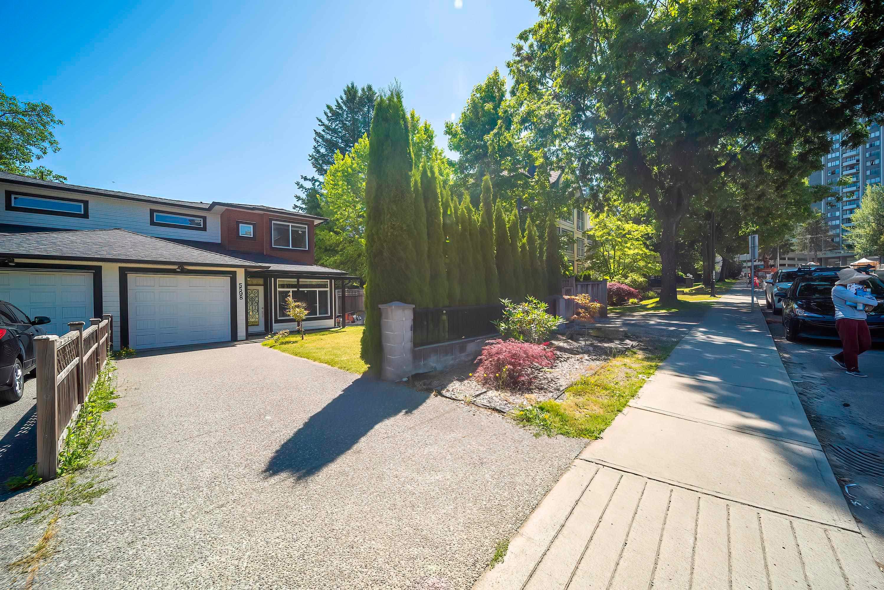 5598 Halley Avenue, Burnaby