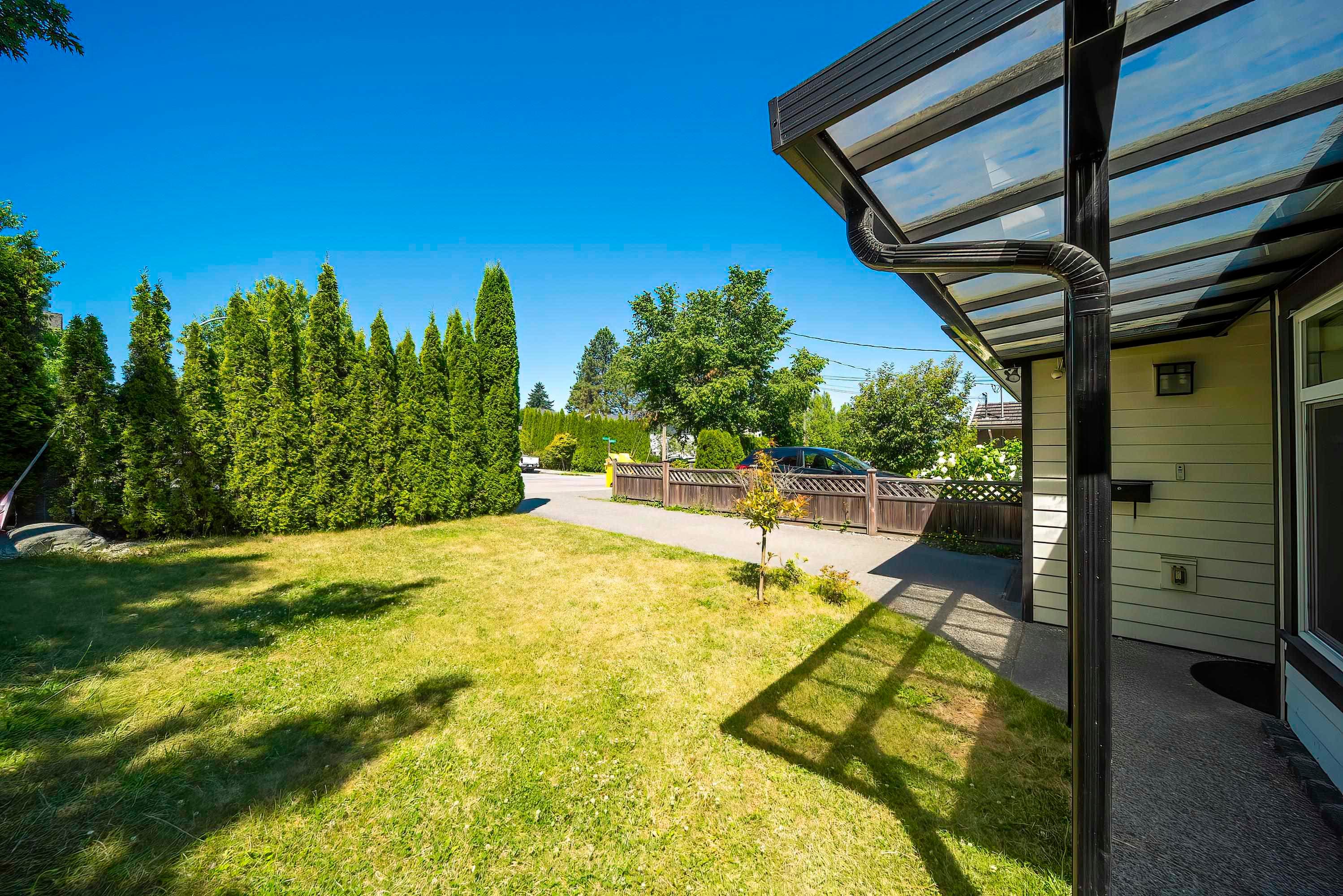 5598 Halley Avenue, Burnaby, V5H 2P8 — photo 4