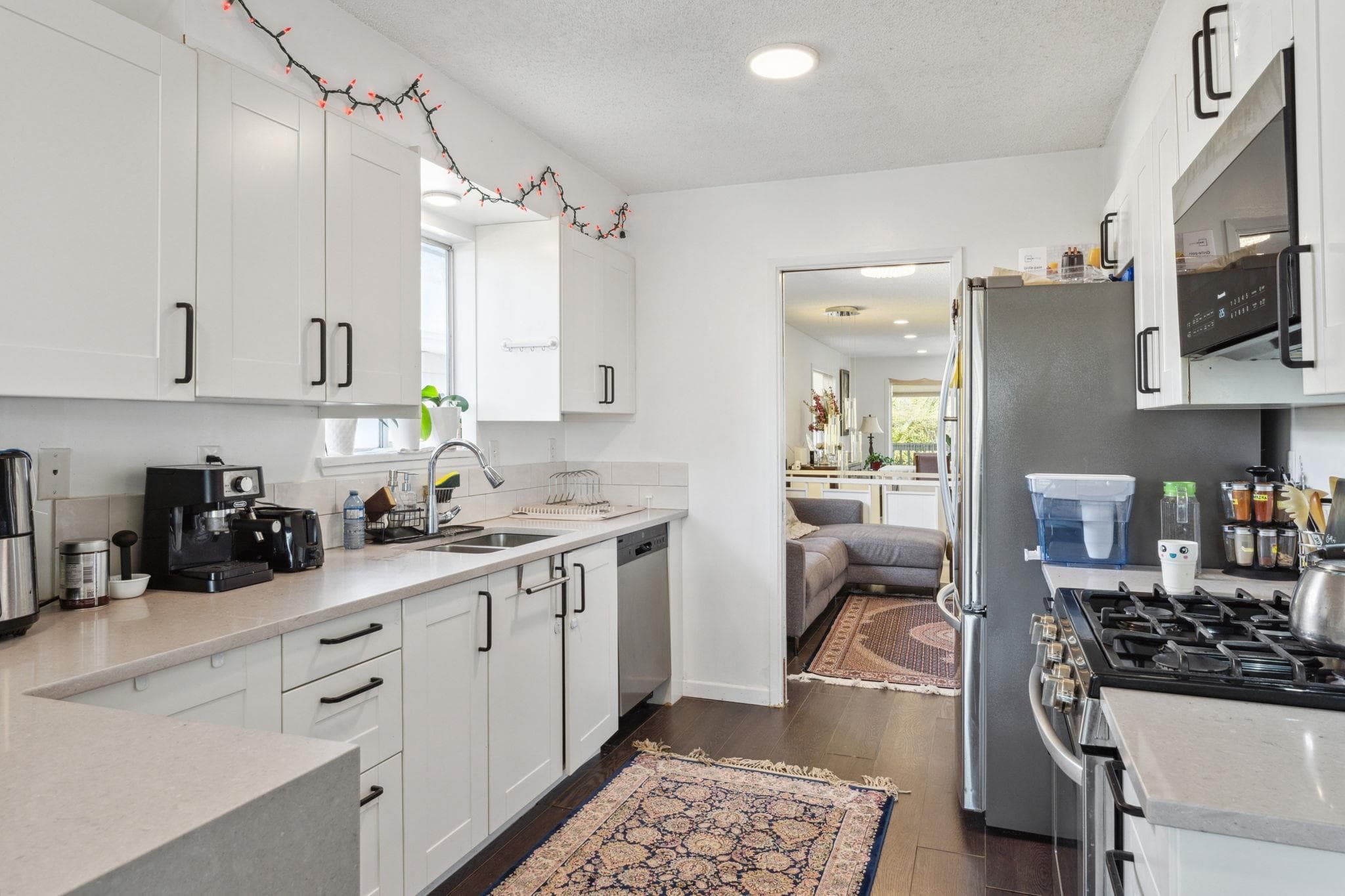 1949 Mahon Avenue, North Vancouver, V7M 2T4 — photo 3