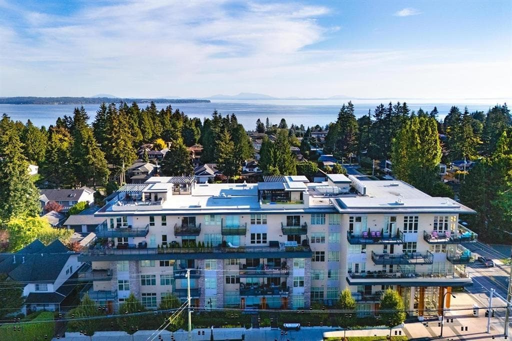 203 - 14022 North Bluff Road, White Rock, V4B 3C3 — photo 2