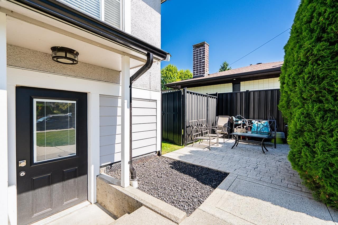 905 Edinburgh Street, New Westminster, V3M 2V2 — photo 4