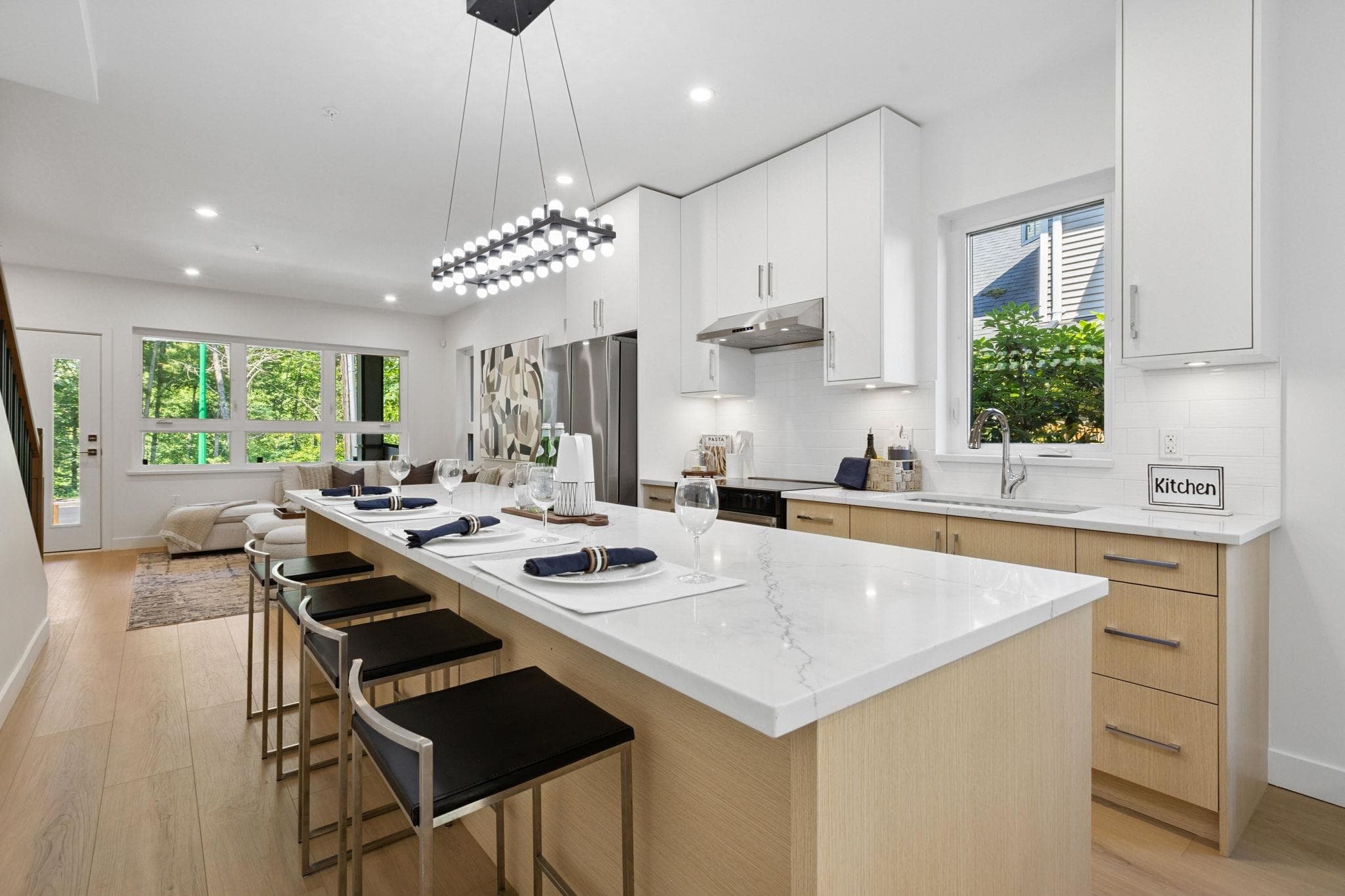846 St. Denis Avenue, North Vancouver, V7J 2G4 — photo 5