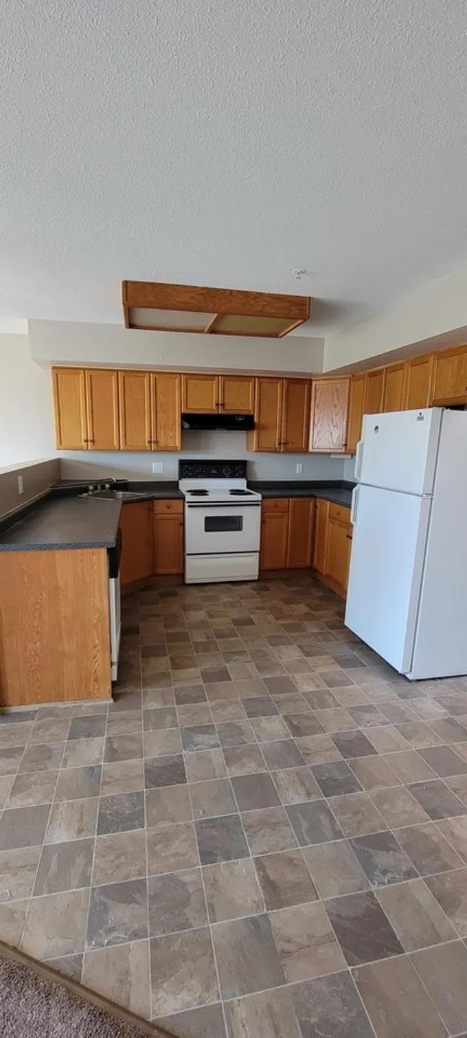 201 - 27262 Fraser Highway, Langley, V4W 3P8 — photo 3