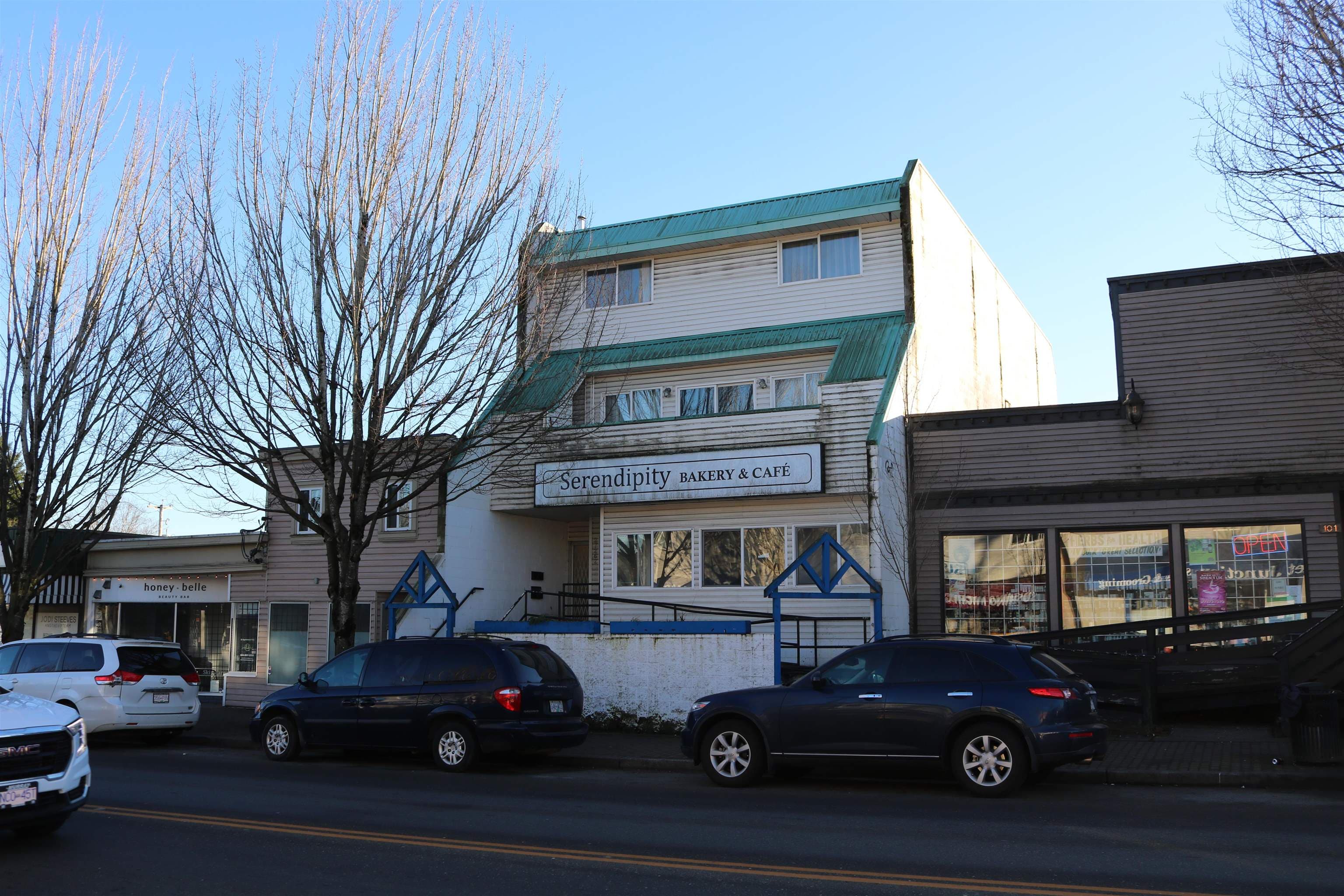 201 - 27262 Fraser Highway, Langley