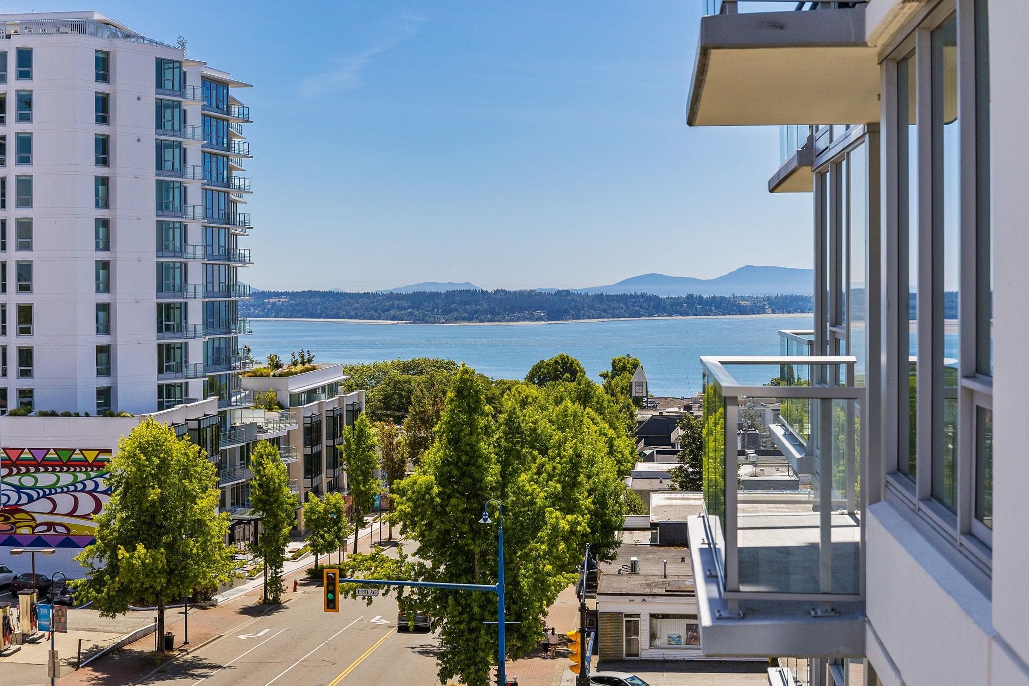 605 - 1441 Johnston Road, White Rock, V4B 3Z4 — photo 3