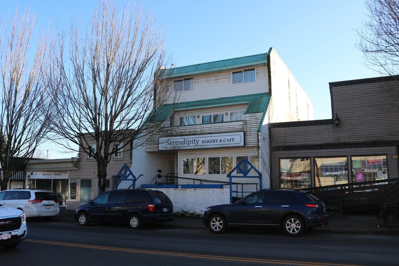 202 - 27262 Fraser Highway, Langley