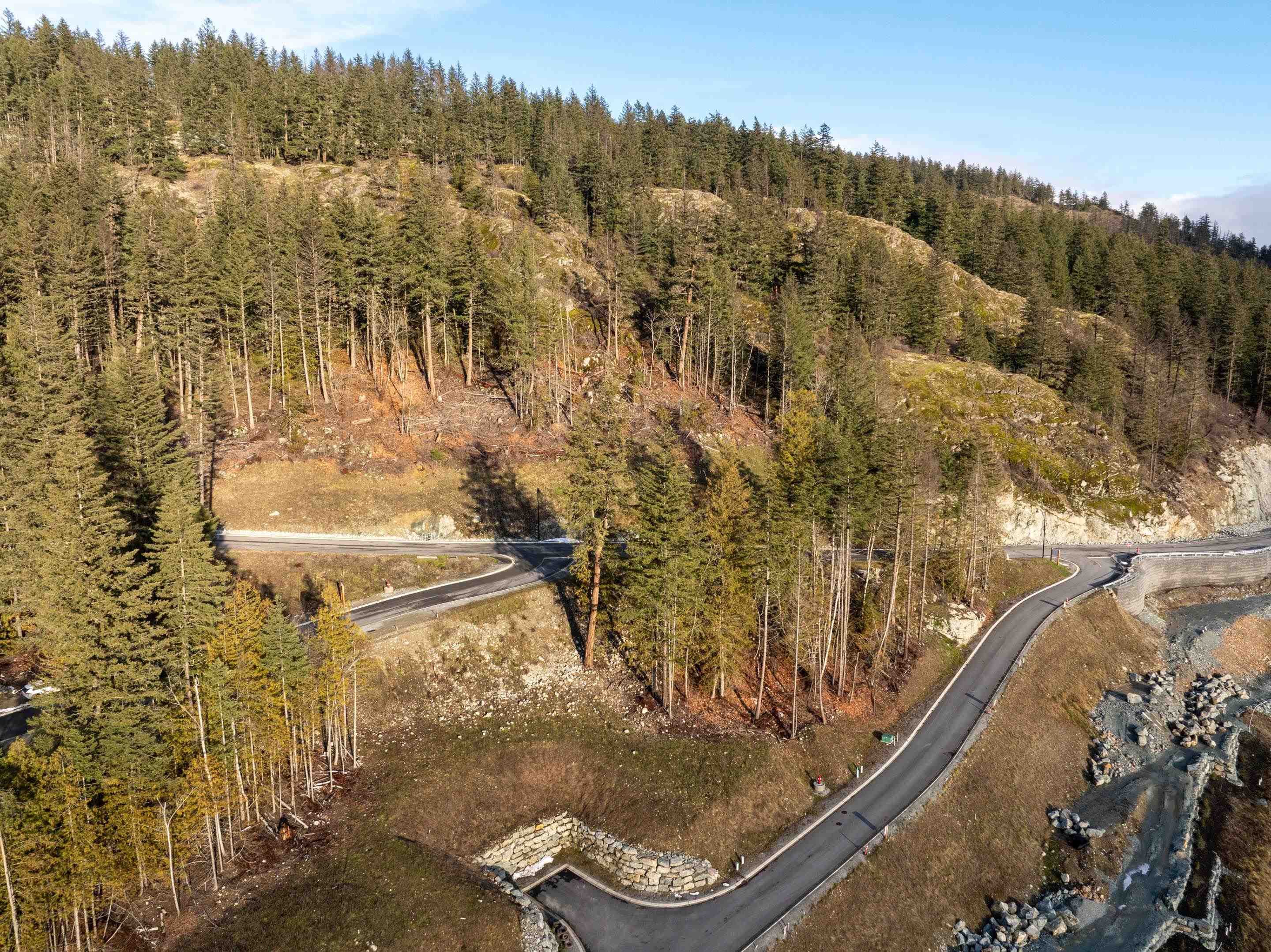 8200 Merlot Peak Drive, Pemberton