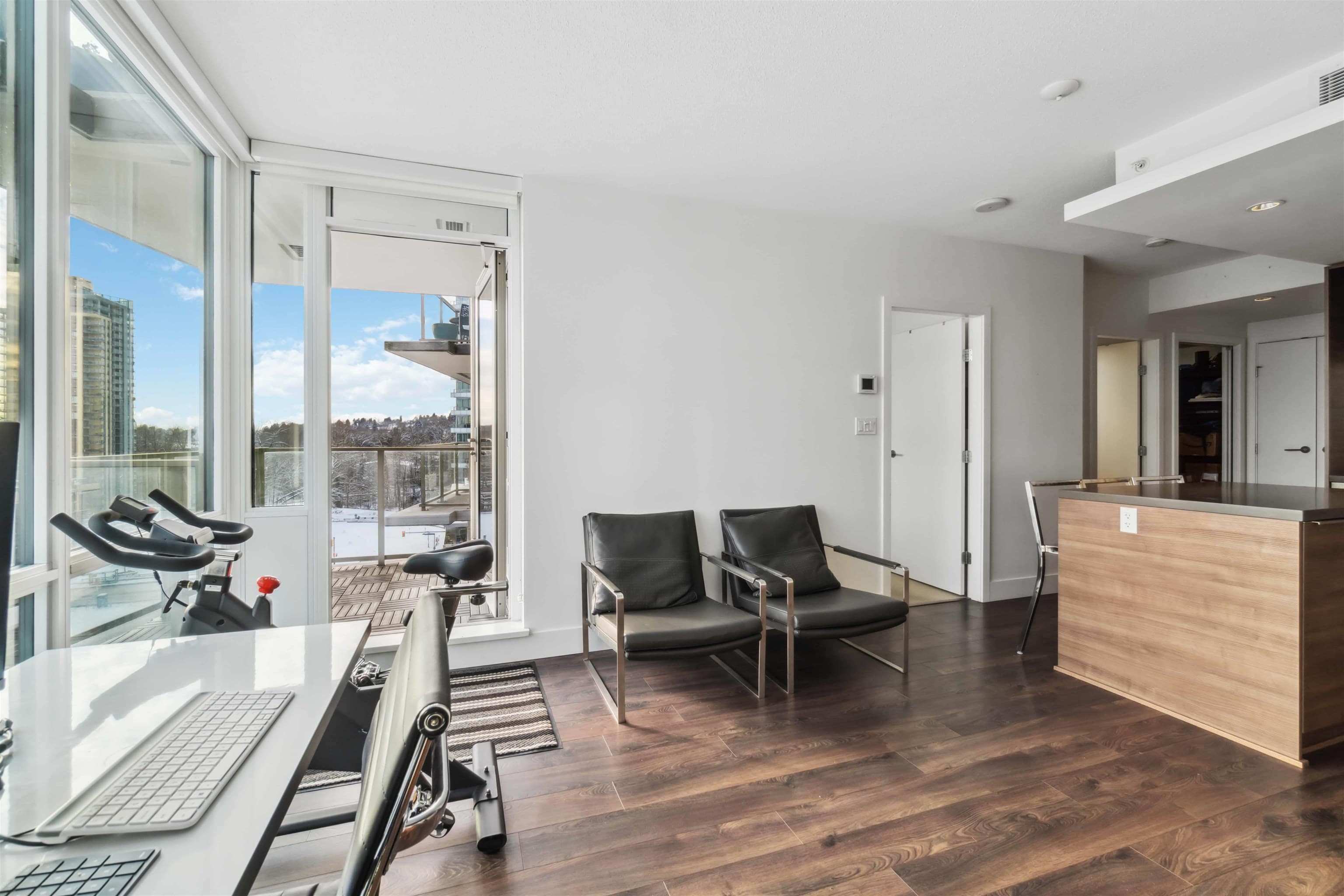 1005 - 1550 Fern Street, North Vancouver, V7J 0A9 — photo 5