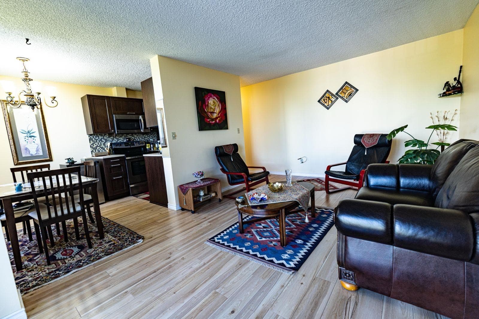 402 - 145 St. Georges Avenue, North Vancouver, V7L 3G8 — photo 2