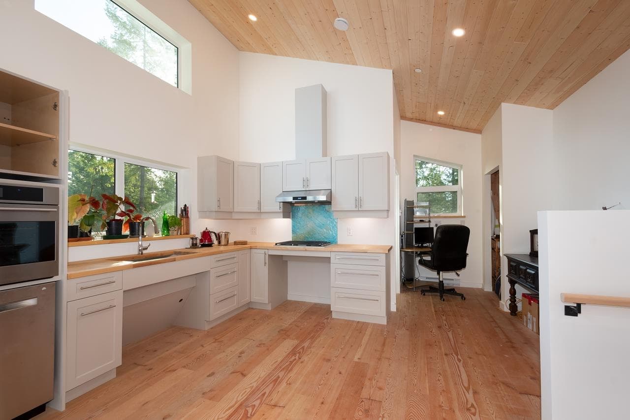 1580 Evergreen Lane, Bowen Island, V0N 1G2 — photo 5