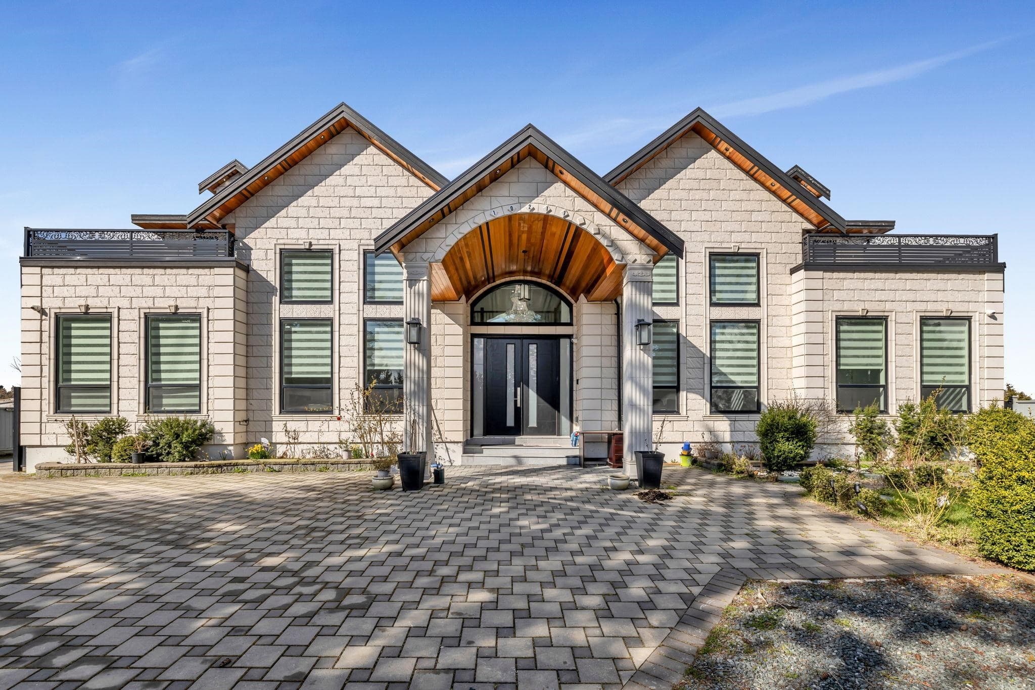 10211 No. 6 Road, Richmond