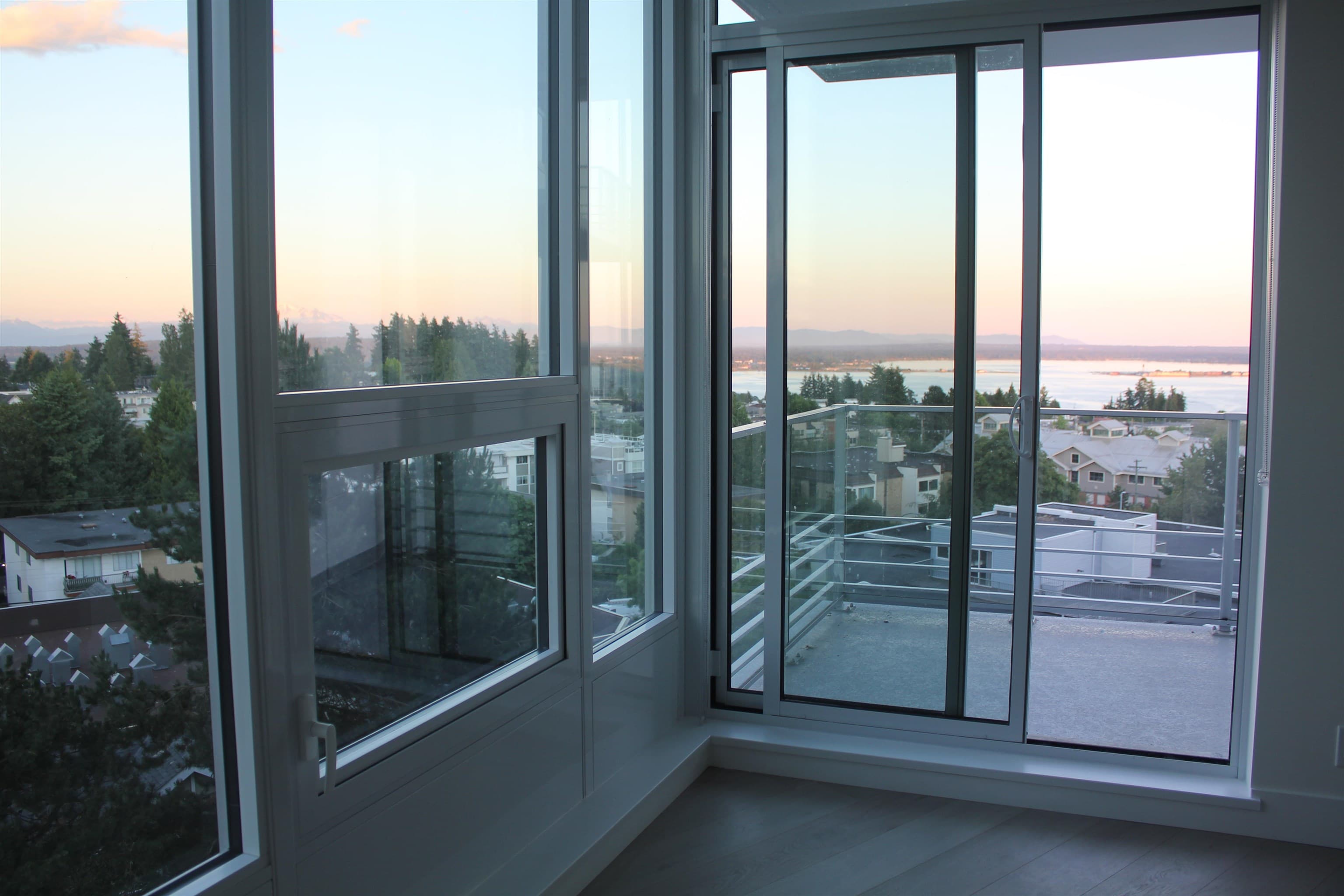 702 - 1342 Johnston Road, White Rock, V4B 0C7 — photo 3