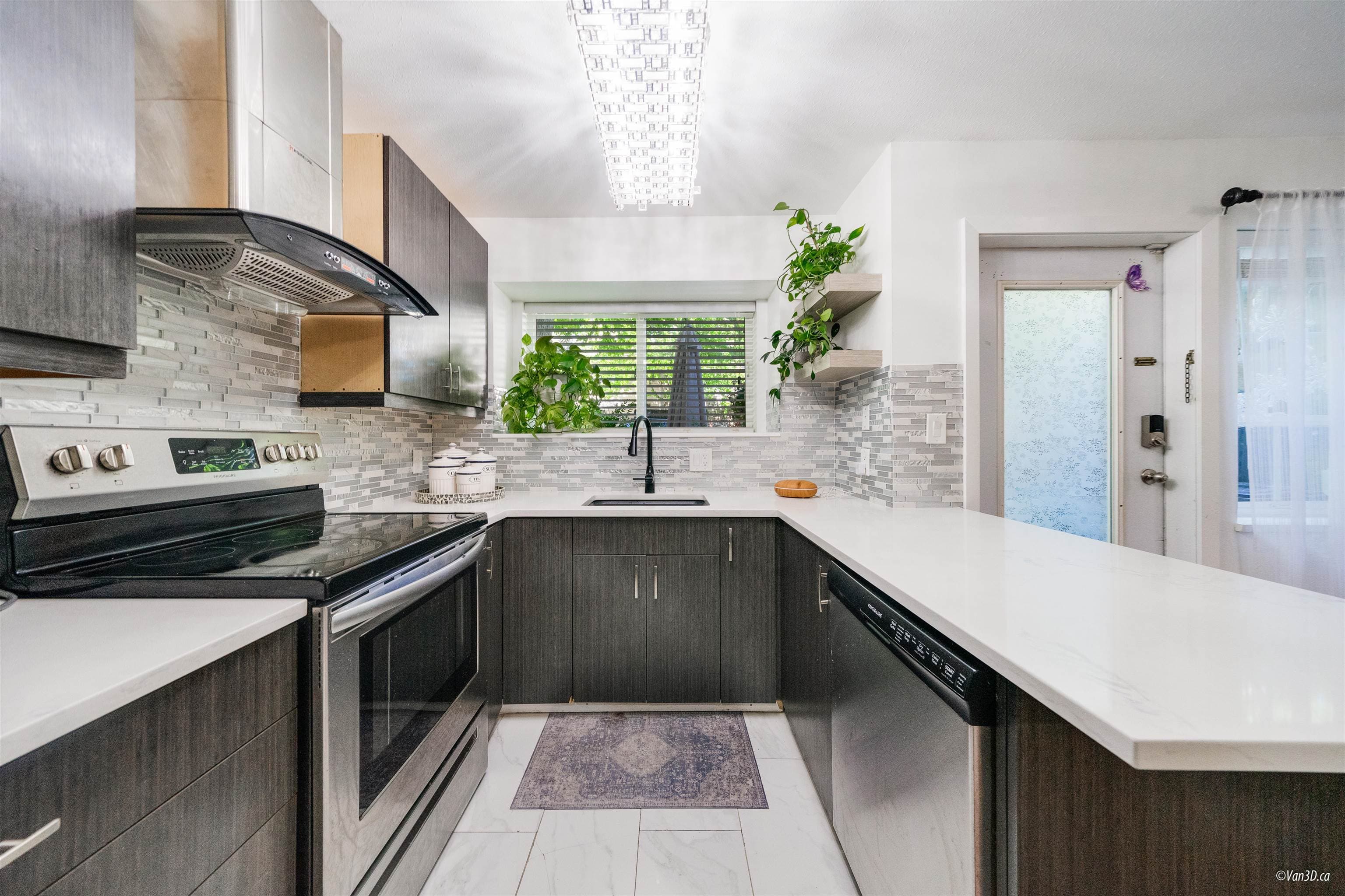 38 - 12449 191 Street, Pitt Meadows, V3Y 2R4 — photo 3