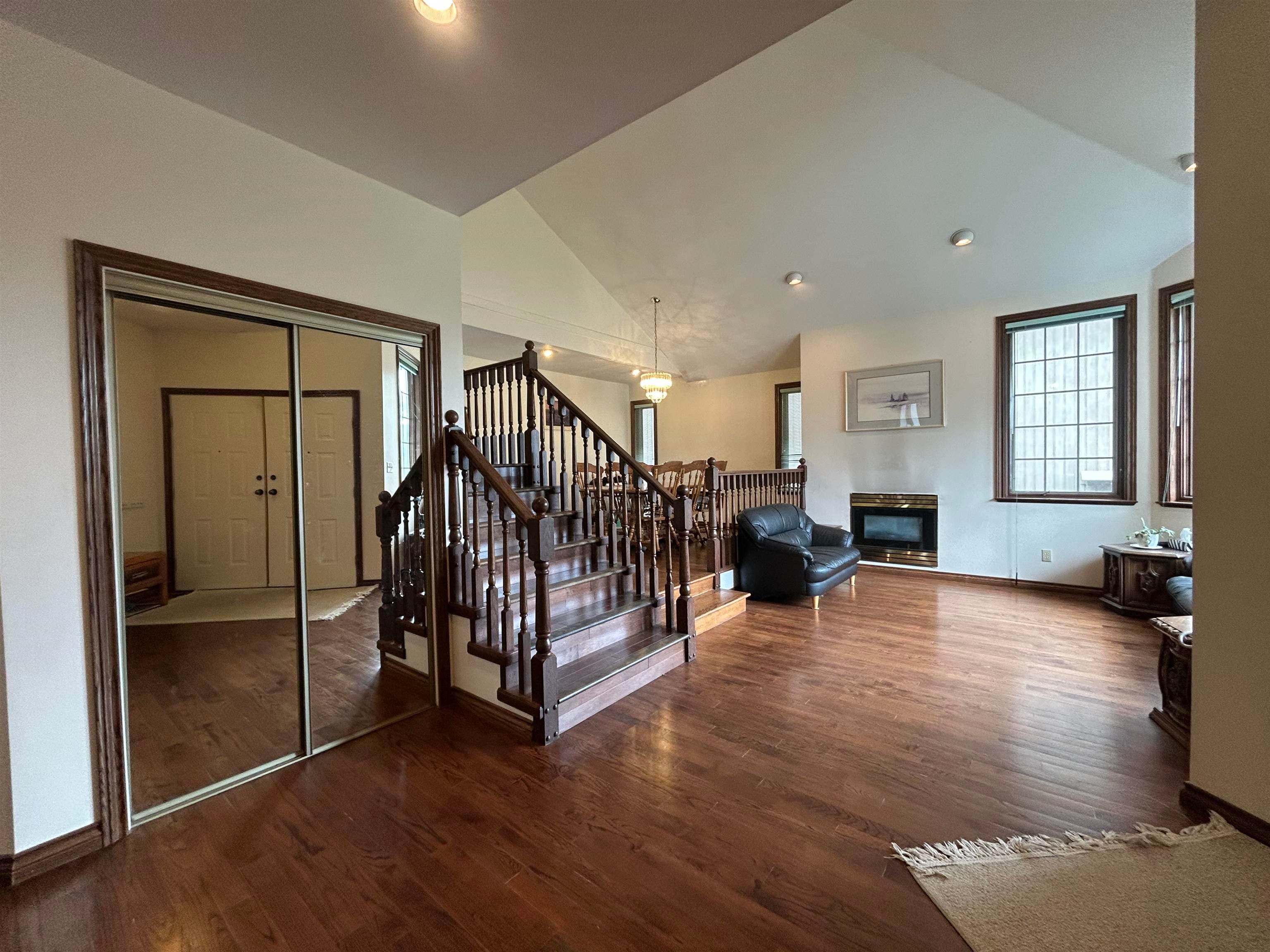 7943 Rosewood Street, Burnaby, V5E 2H4 — photo 3