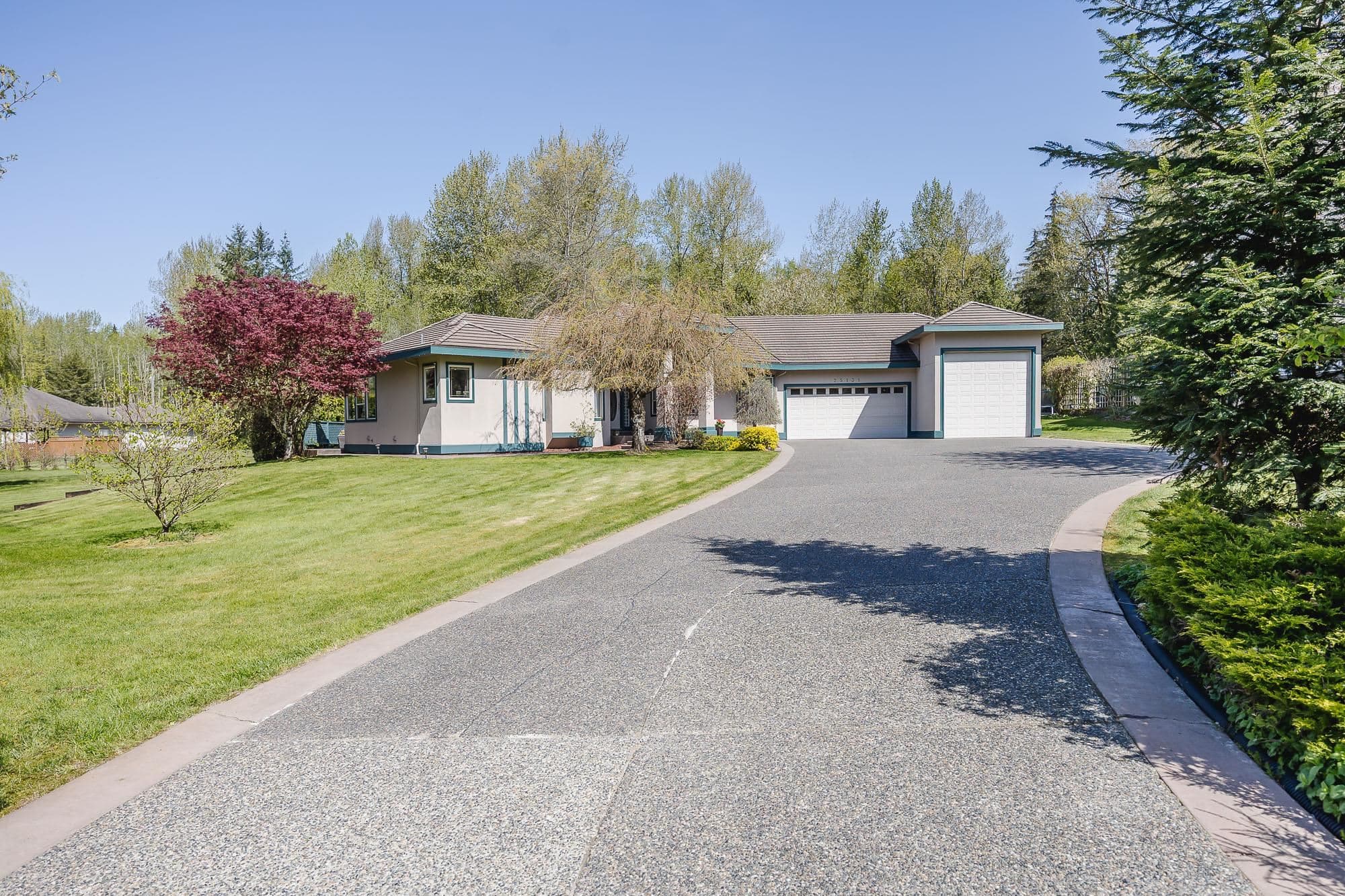 25131 130 Avenue, Maple Ridge, V4R 2G1 — photo 2