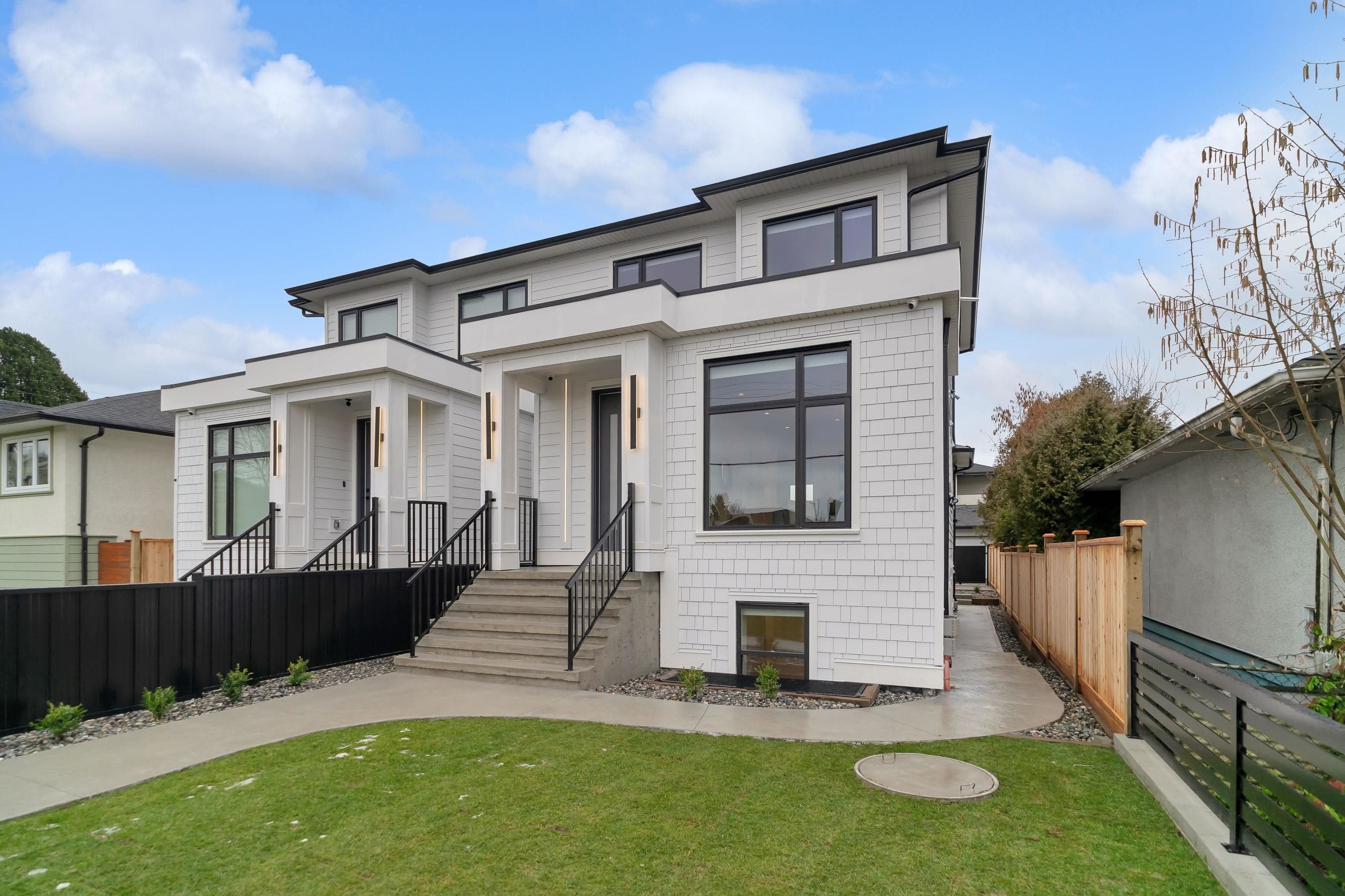 6926 Carnegie Street, Burnaby, V5B 1Y5 — photo 3