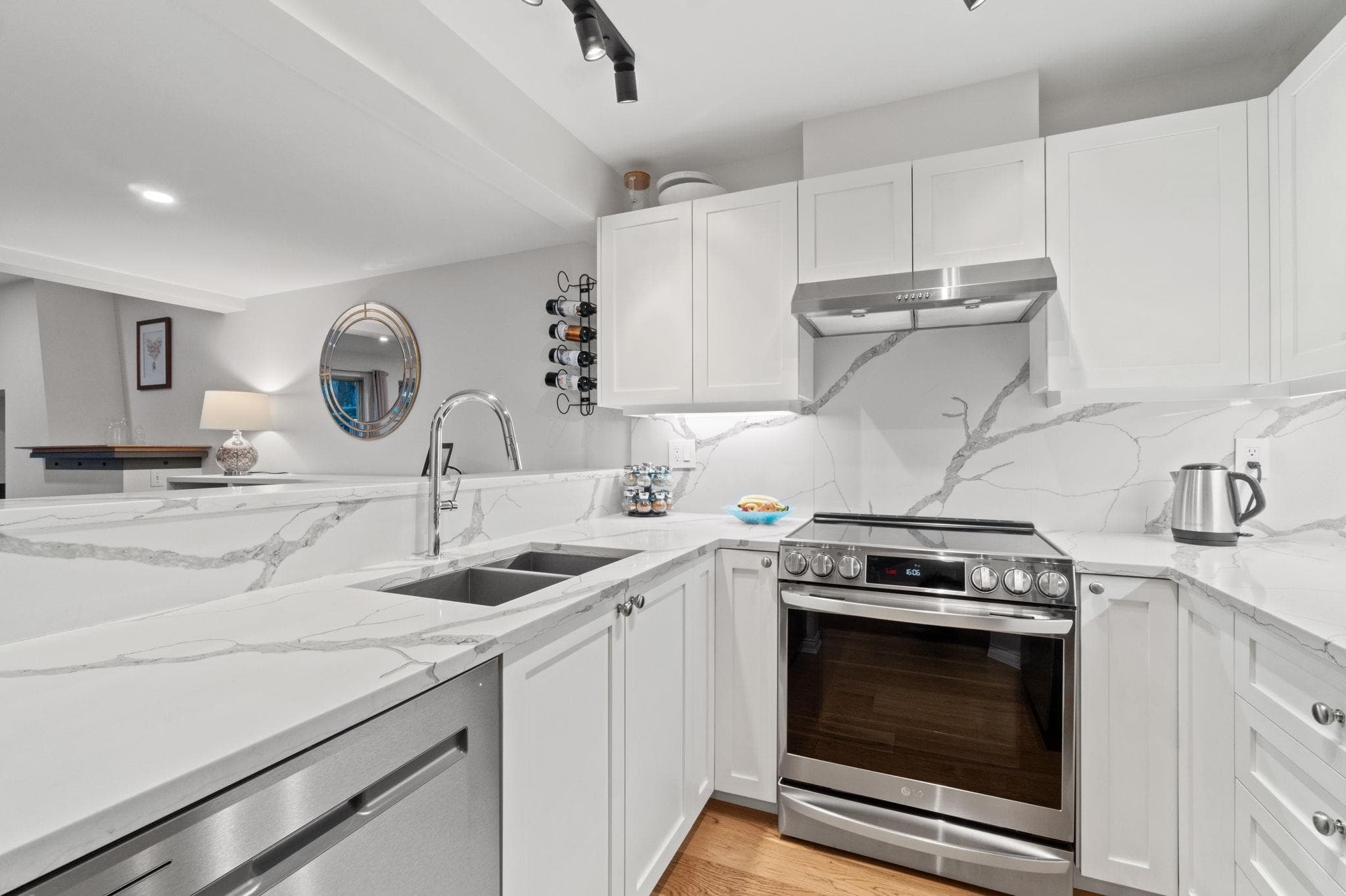 12 - 2375 W Broadway, Vancouver