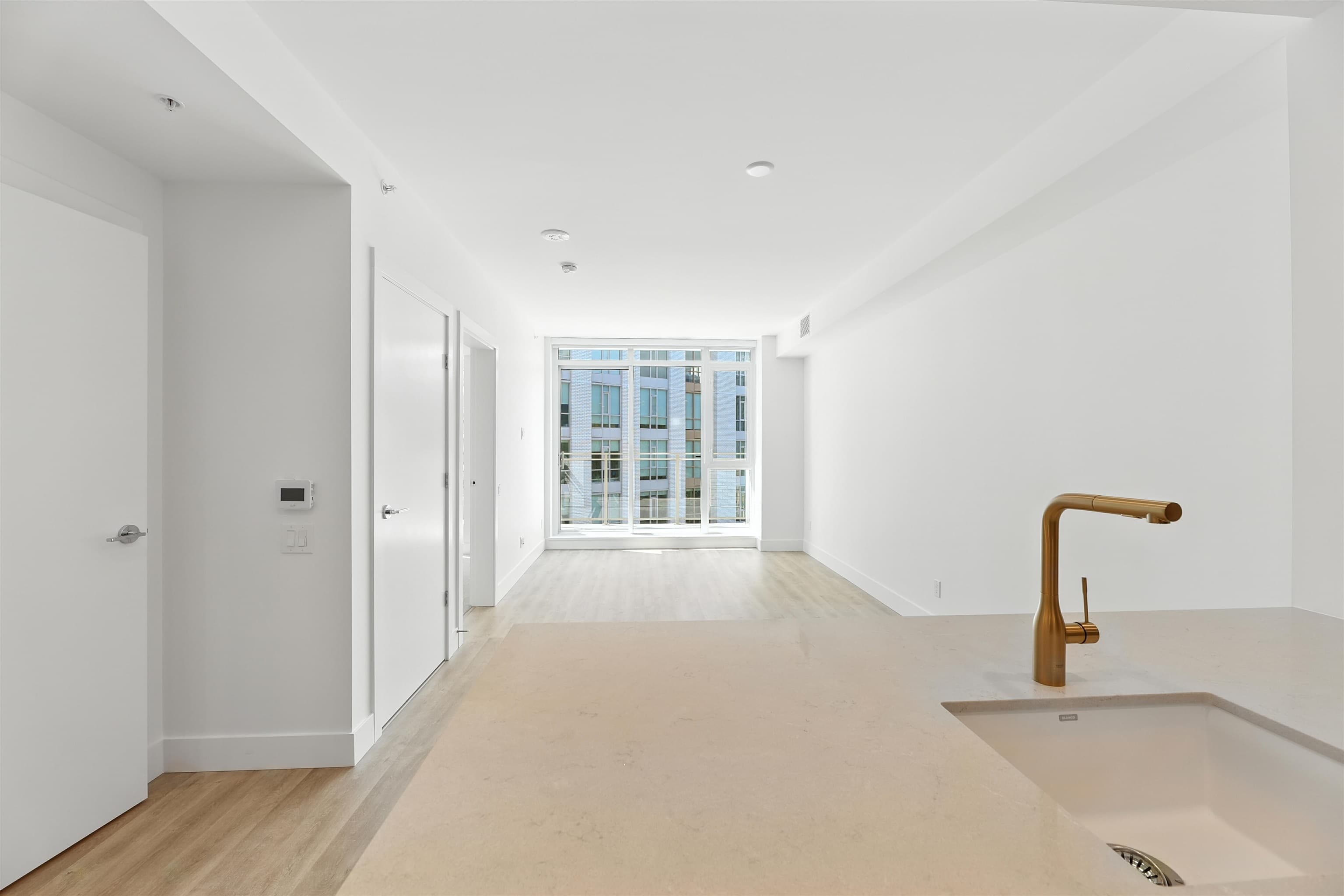 605 - 2385 Emery Court, North Vancouver, V7J 0G1 — photo 4