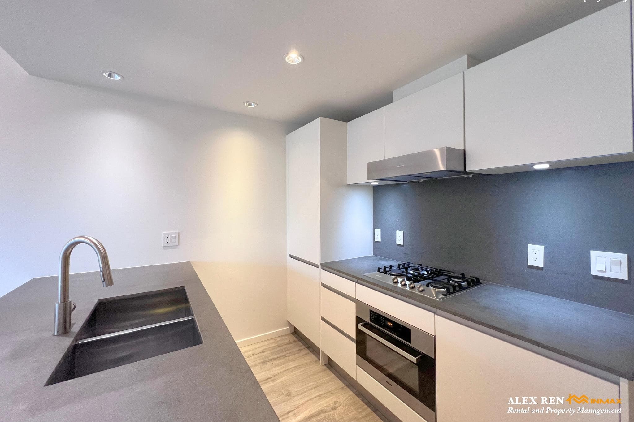 8588 Cornish Street, Vancouver, B6P 0C1 — photo 3