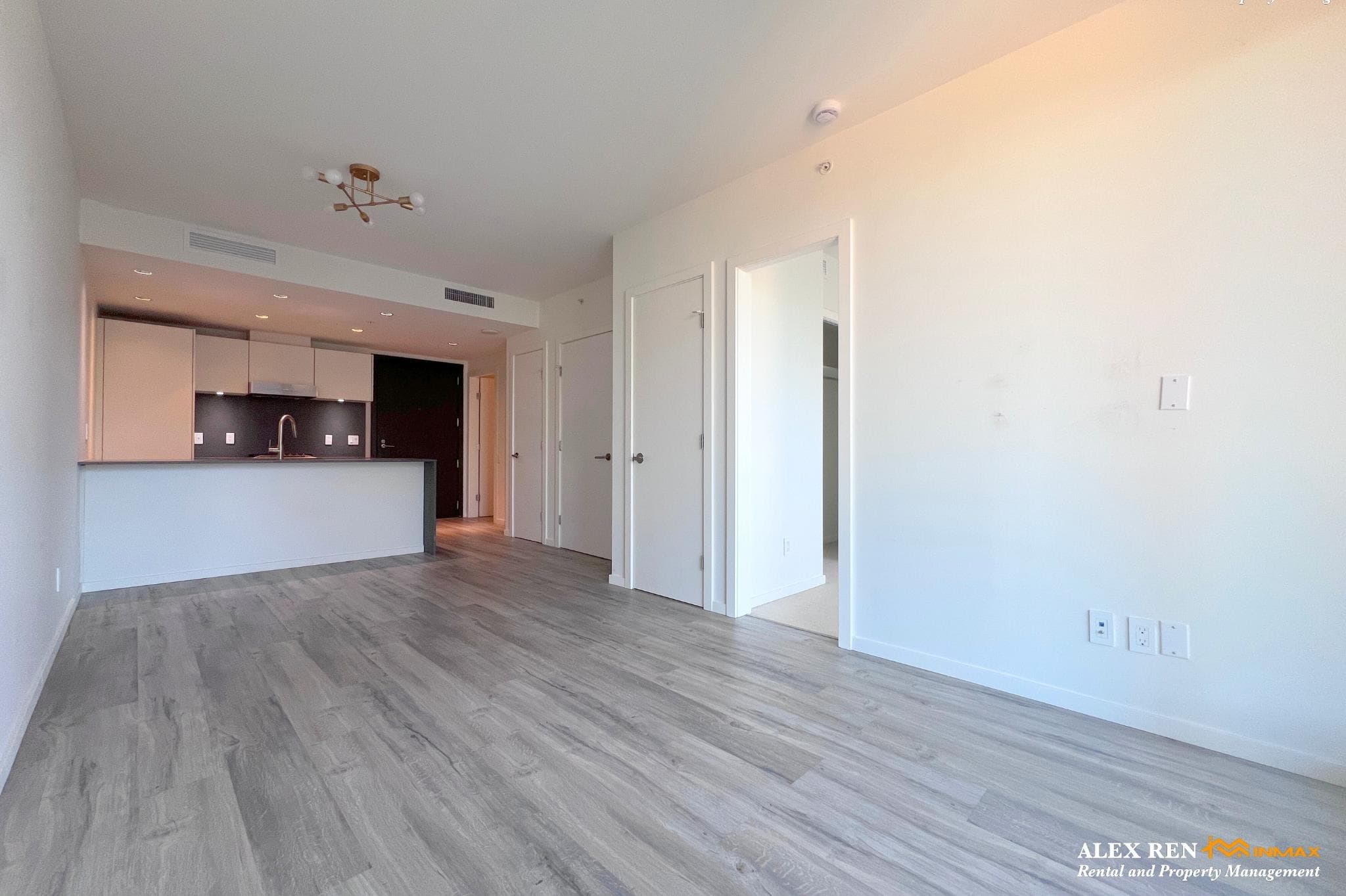 8588 Cornish Street, Vancouver, B6P 0C1 — photo 5