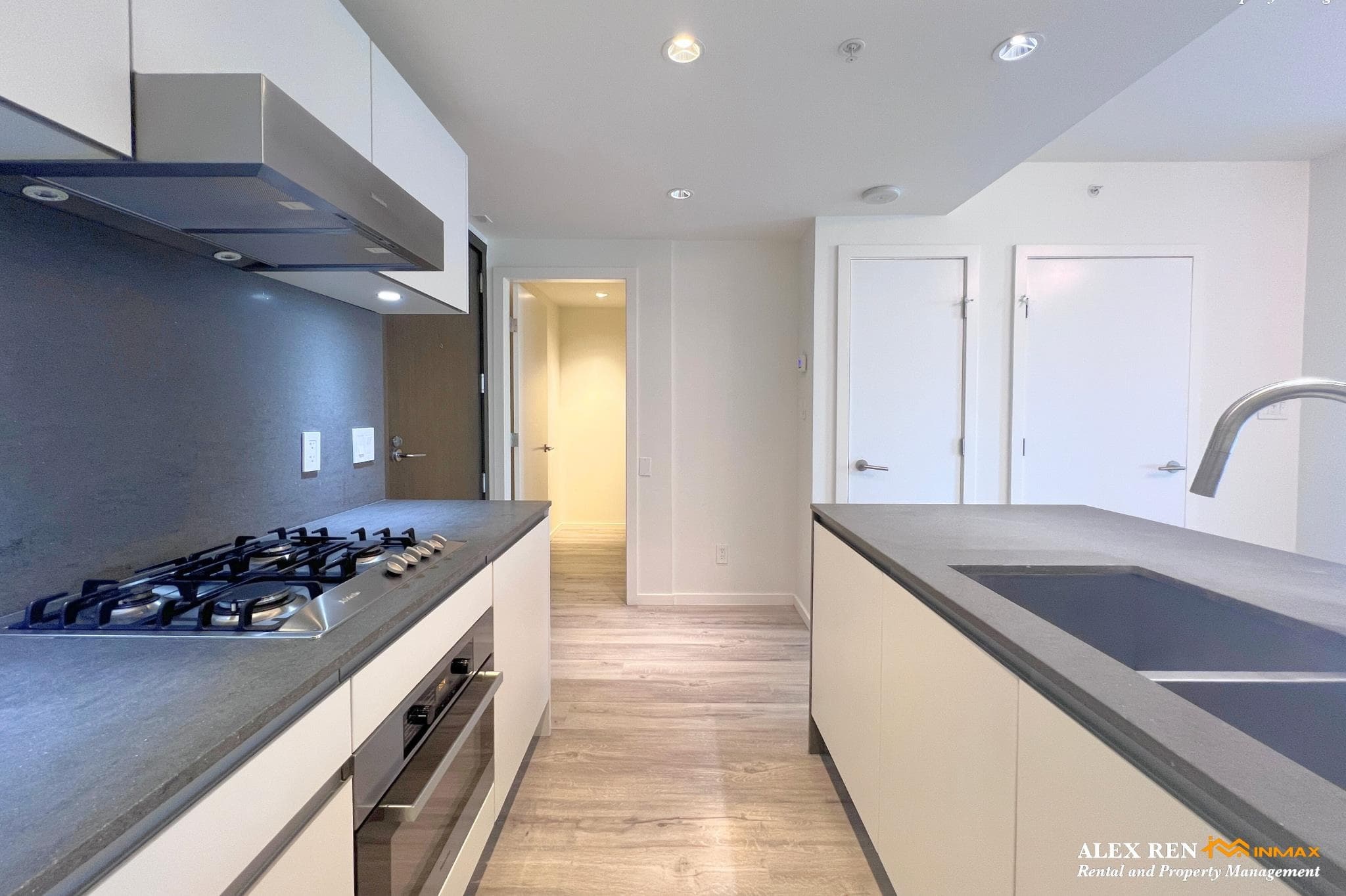 8588 Cornish Street, Vancouver, B6P 0C1 — photo 4