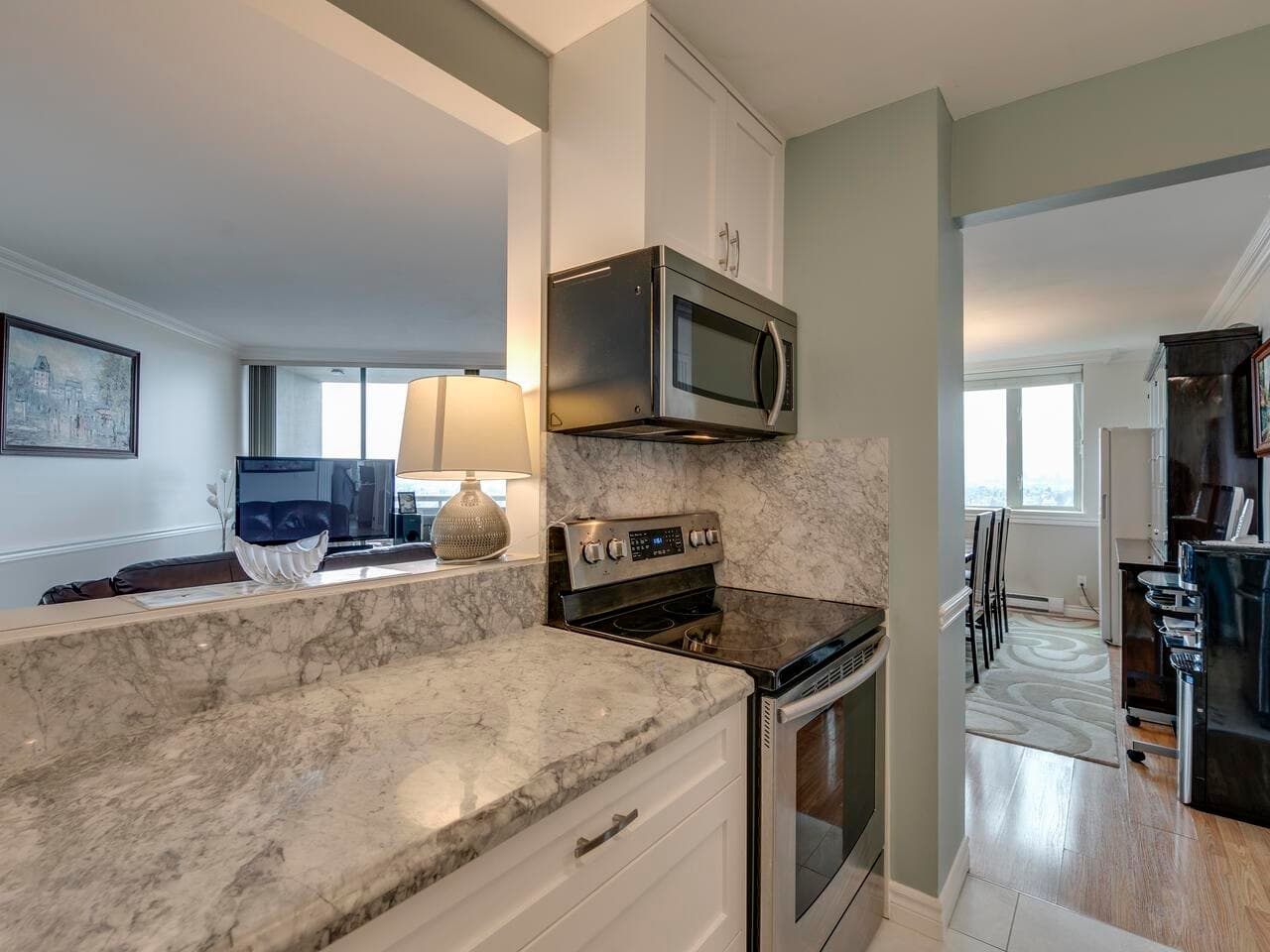 902 - 3920 Hastings Street, Burnaby, V5C 6C7 — photo 4