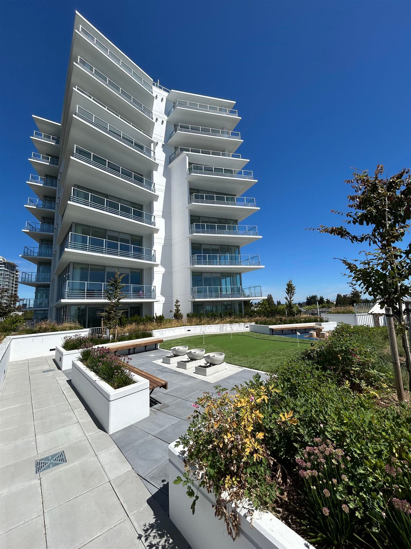 1342 Johnston Road, White Rock, V4A 7M6 — photo 2