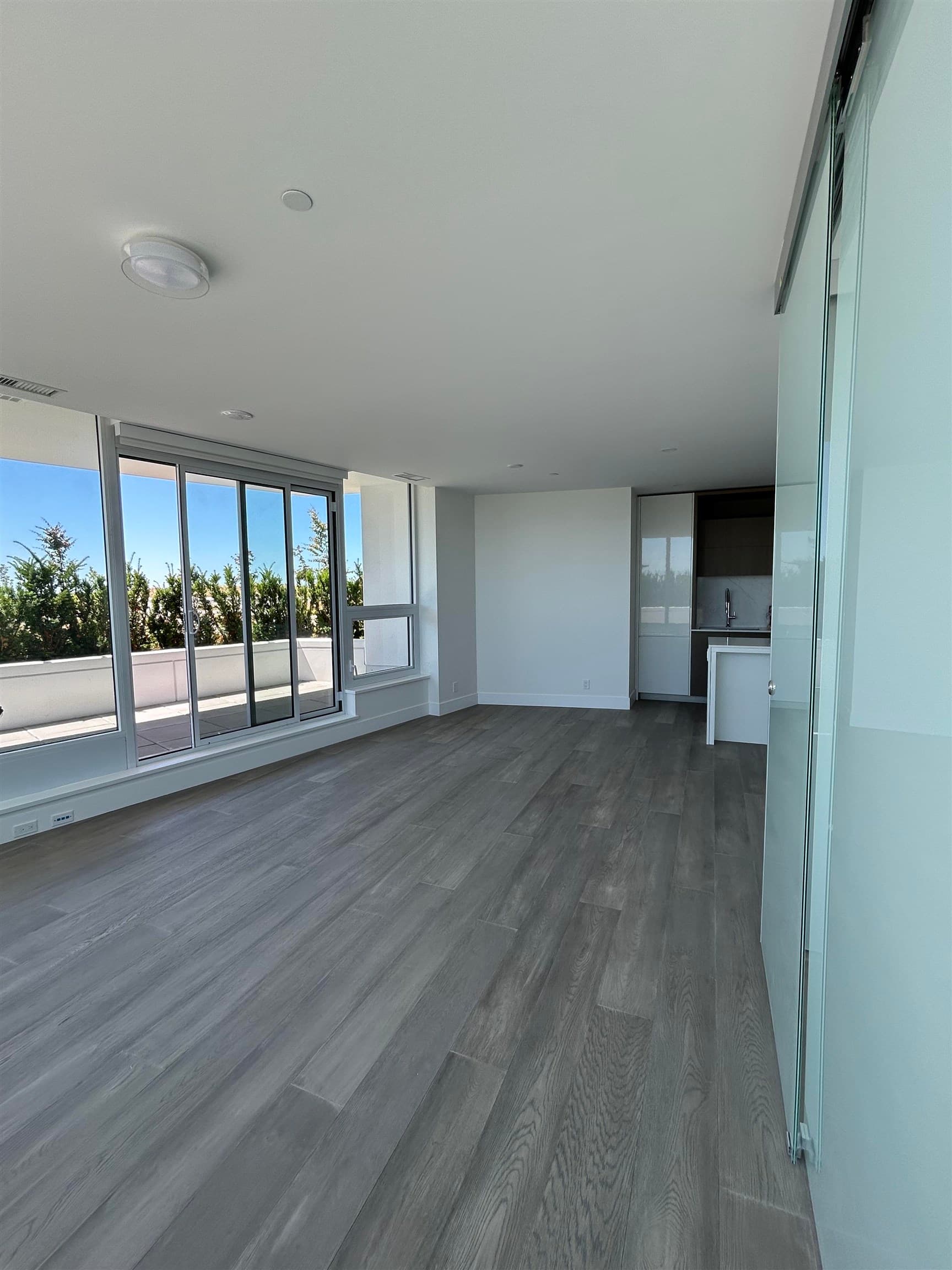 1342 Johnston Road, White Rock, V4A 7M6 — photo 3