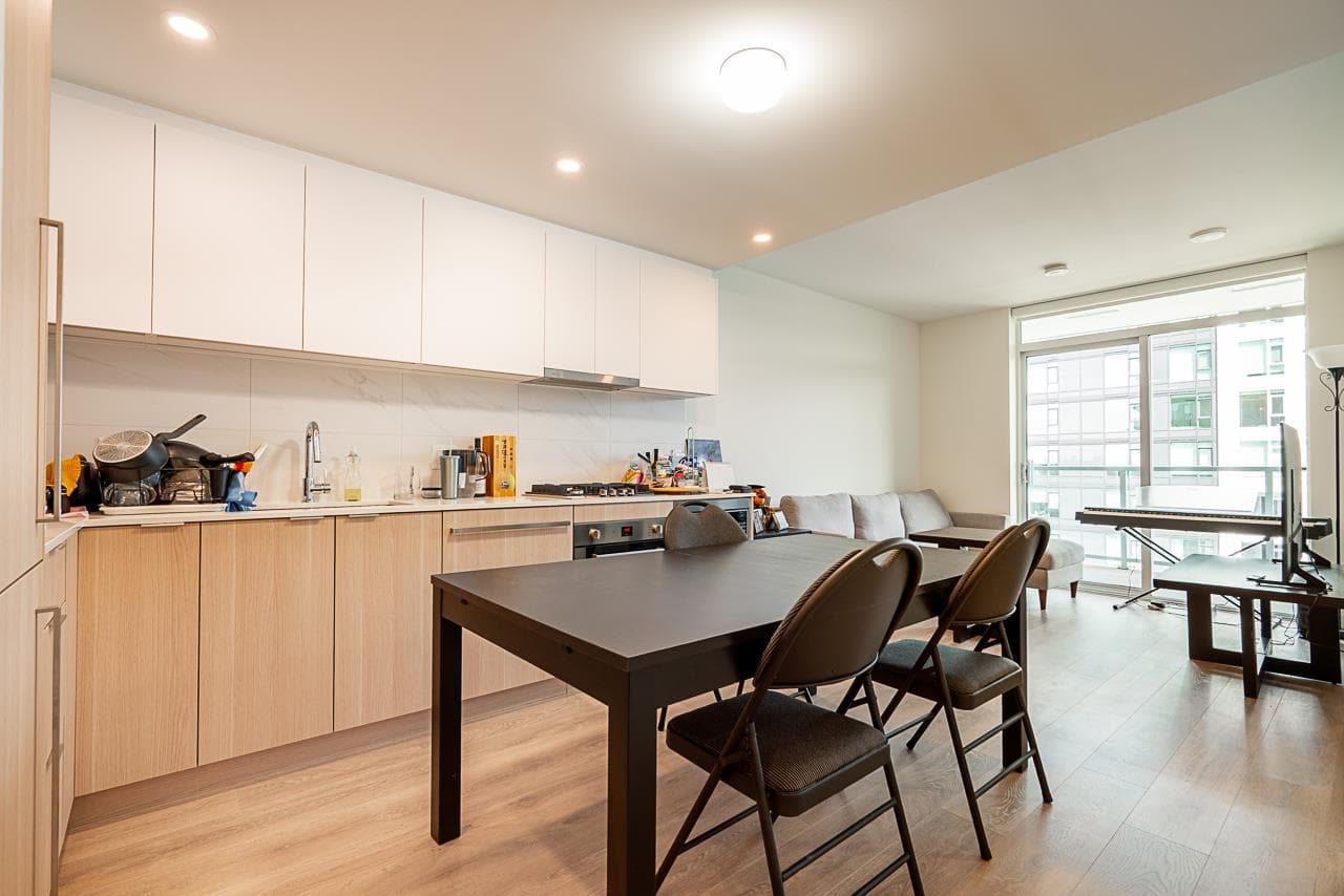 1306 - 308 Alderson Avenue, Coquitlam, V3K 0J2 — photo 4