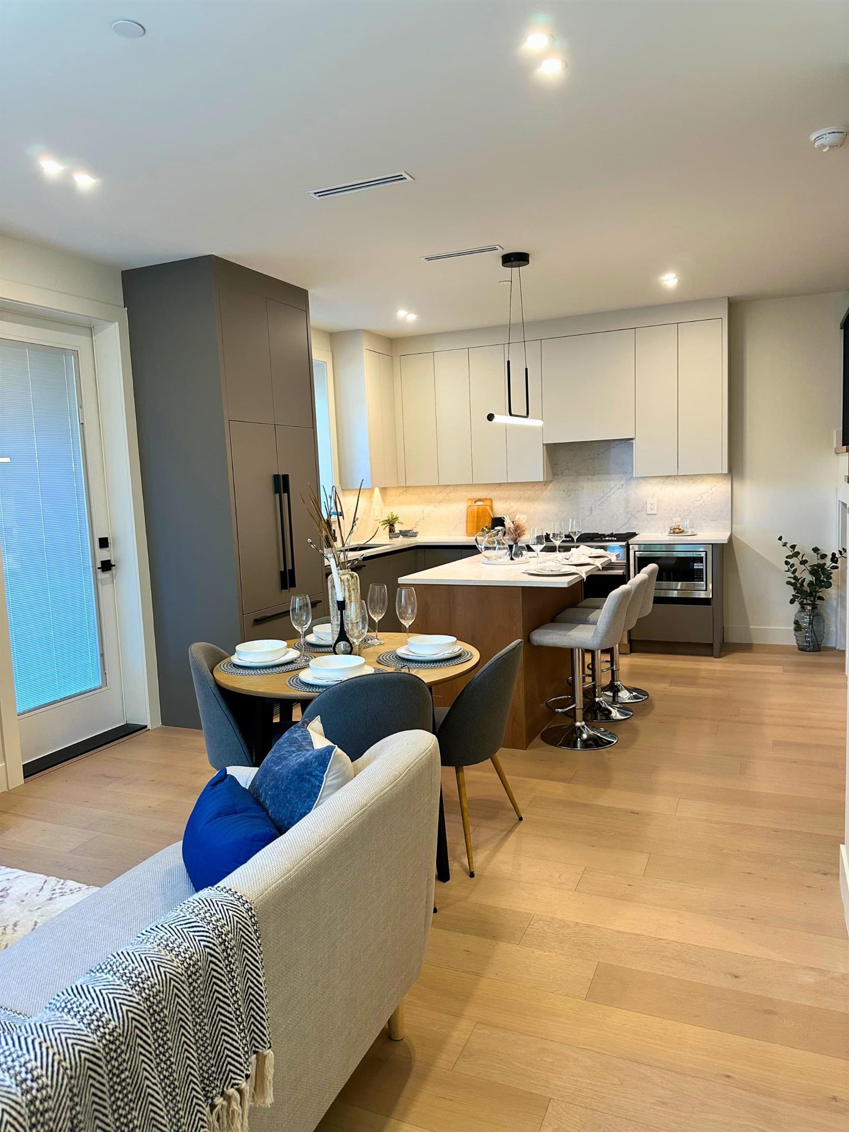 3483 Adanac Street, Vancouver, V5K 4P4 — photo 3