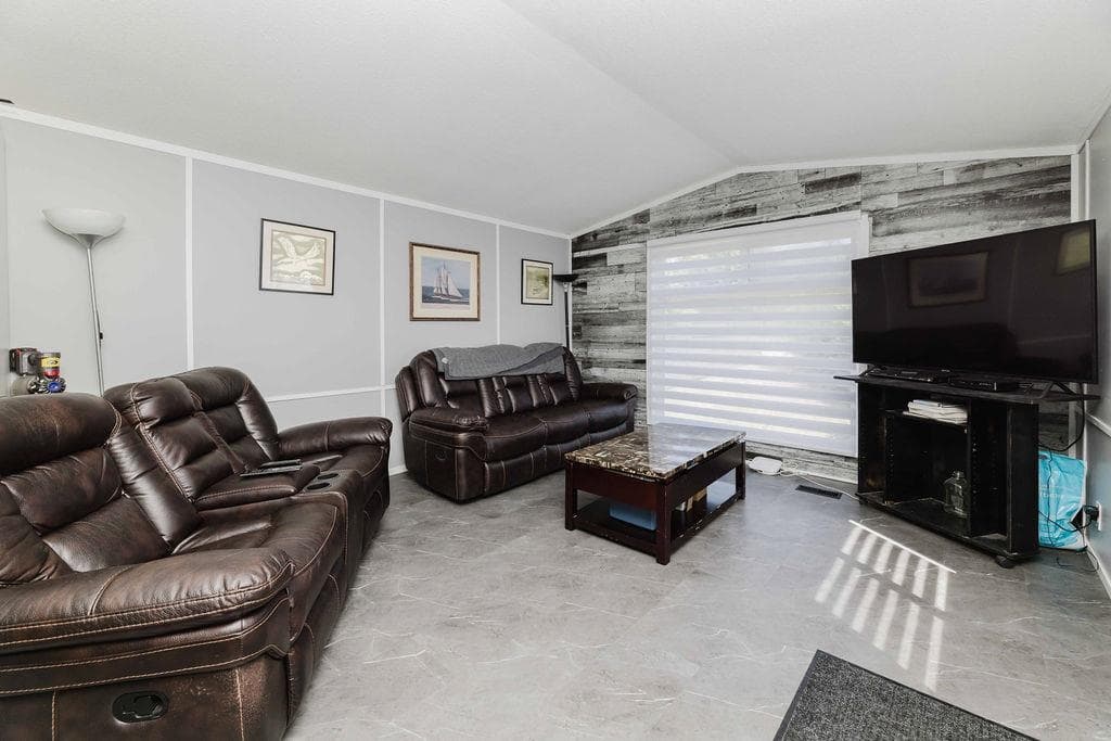 69 - 1413 Sunshine Coast Highway, Gibsons, V0N 1V5 — photo 4