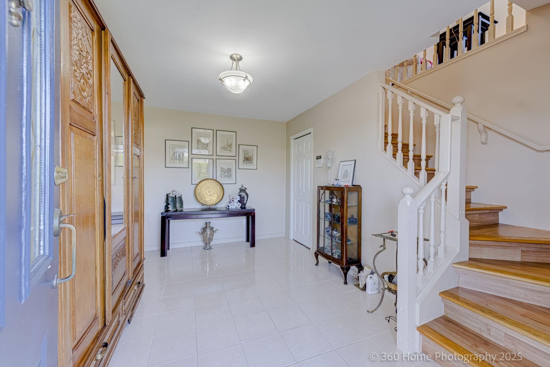6534 Holly Park Drive, Delta, V4K 4Y7 — photo 2