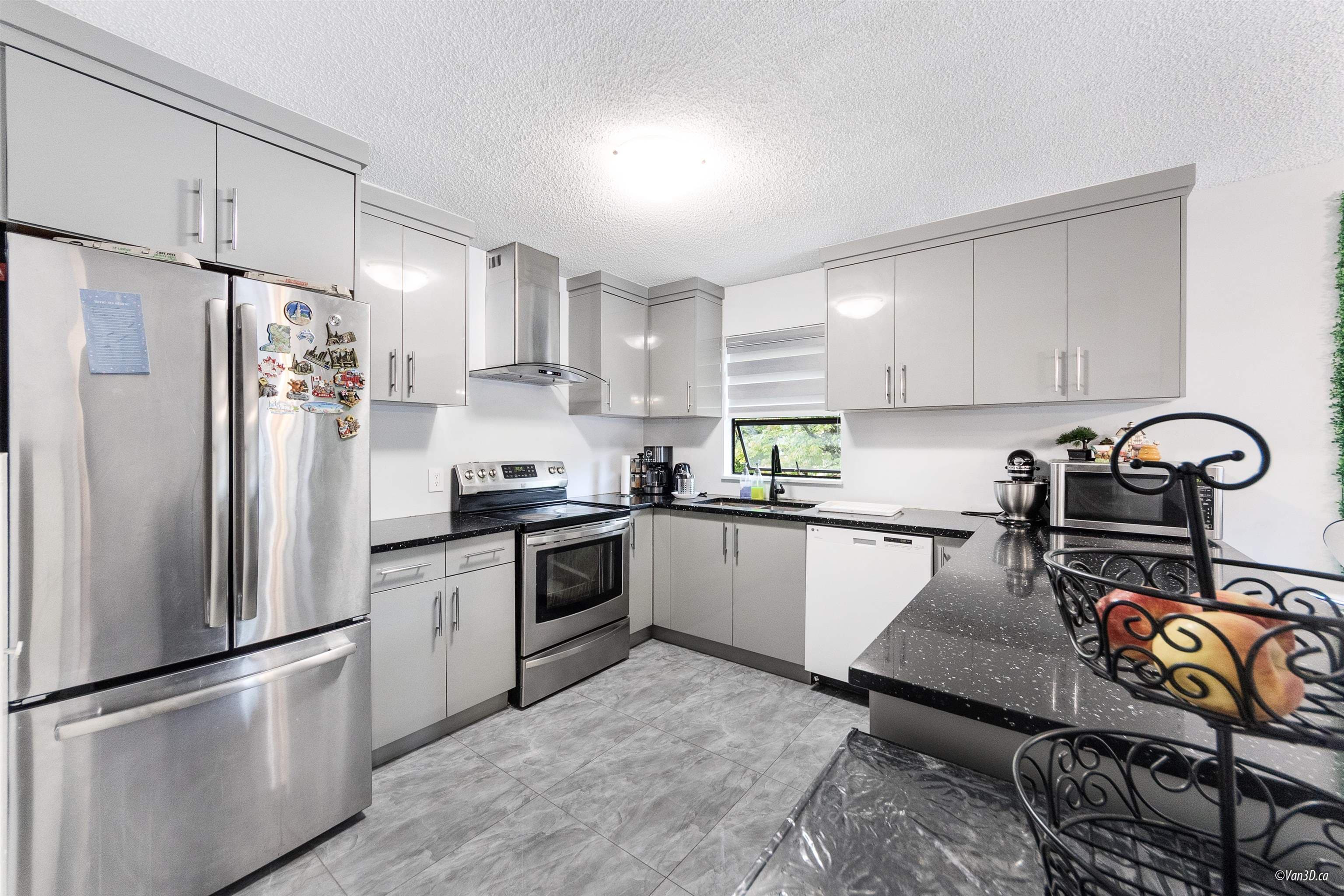203 - 7131 133a Street, Surrey