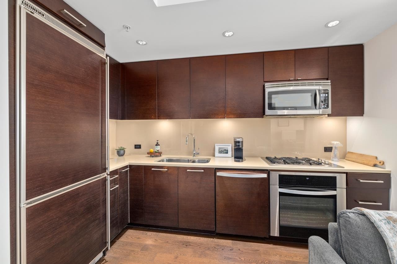 905 - 1473 Johnston Road, White Rock, V4B 0A2 — photo 5