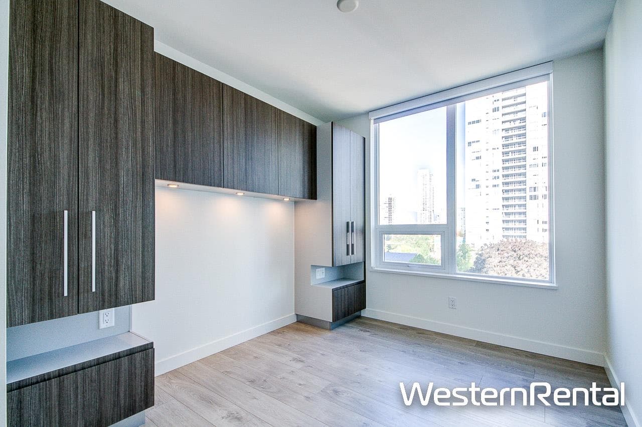 7XX - 6463 Silver Avenue, Burnaby, V5H 0K4 — photo 5
