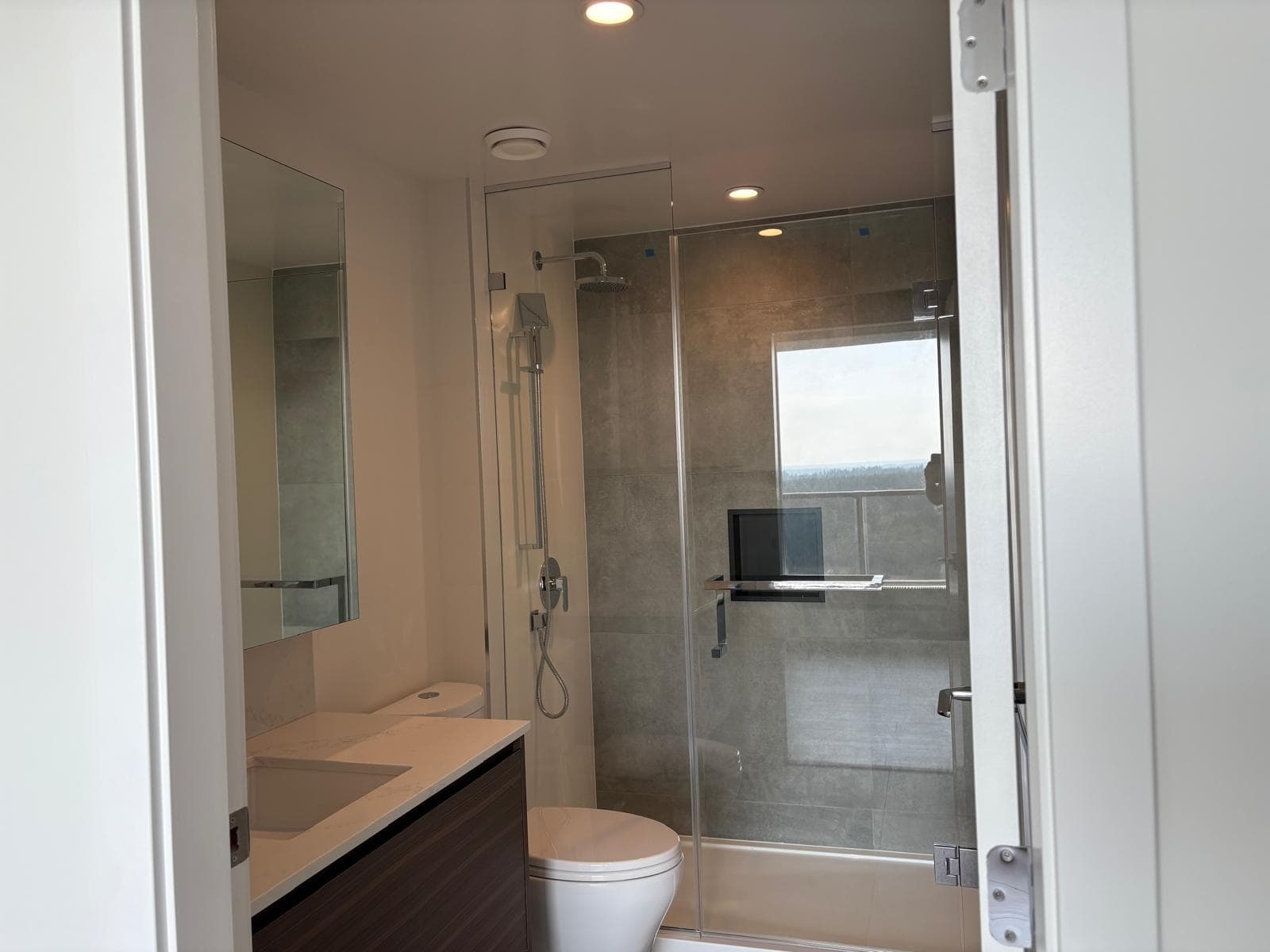 2609 - 13745 George Junction, Surrey, V3T 0V8 — photo 3