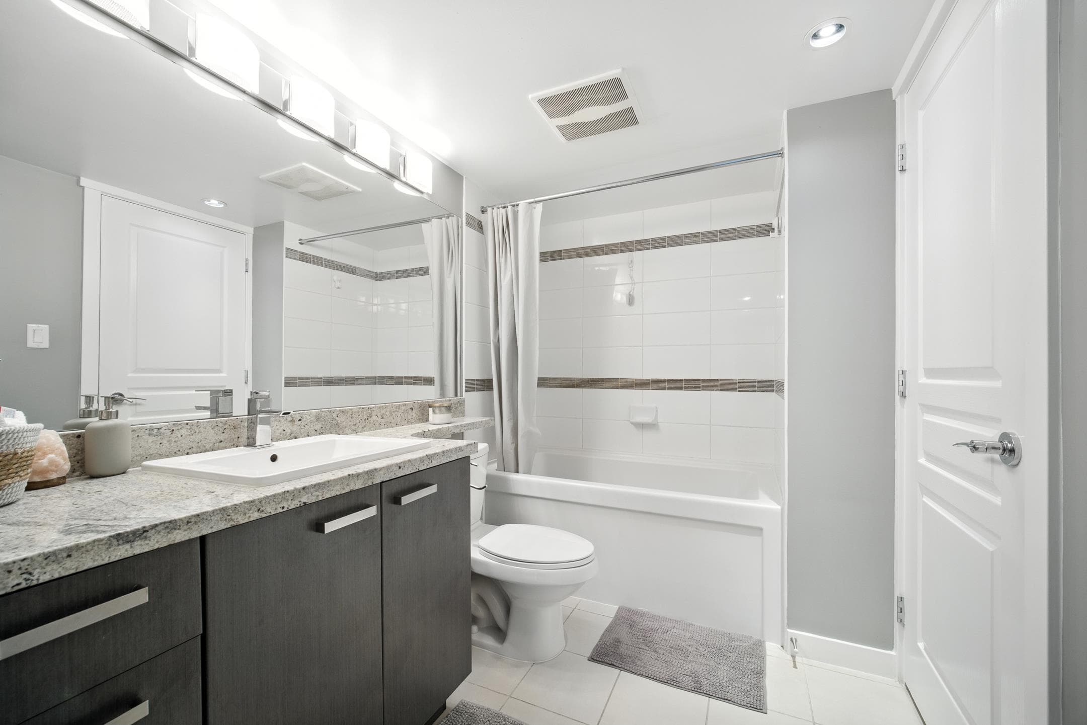 118 - 9399 Tomicki Avenue, Richmond, V6X 0H6 — photo 4