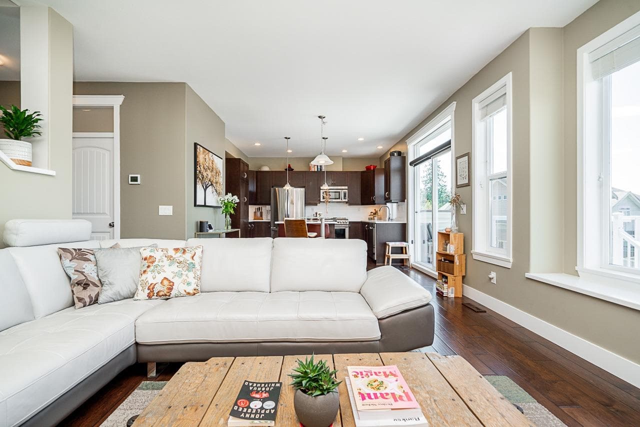 6069 163b Street, Surrey, V3S 2H7 — photo 4