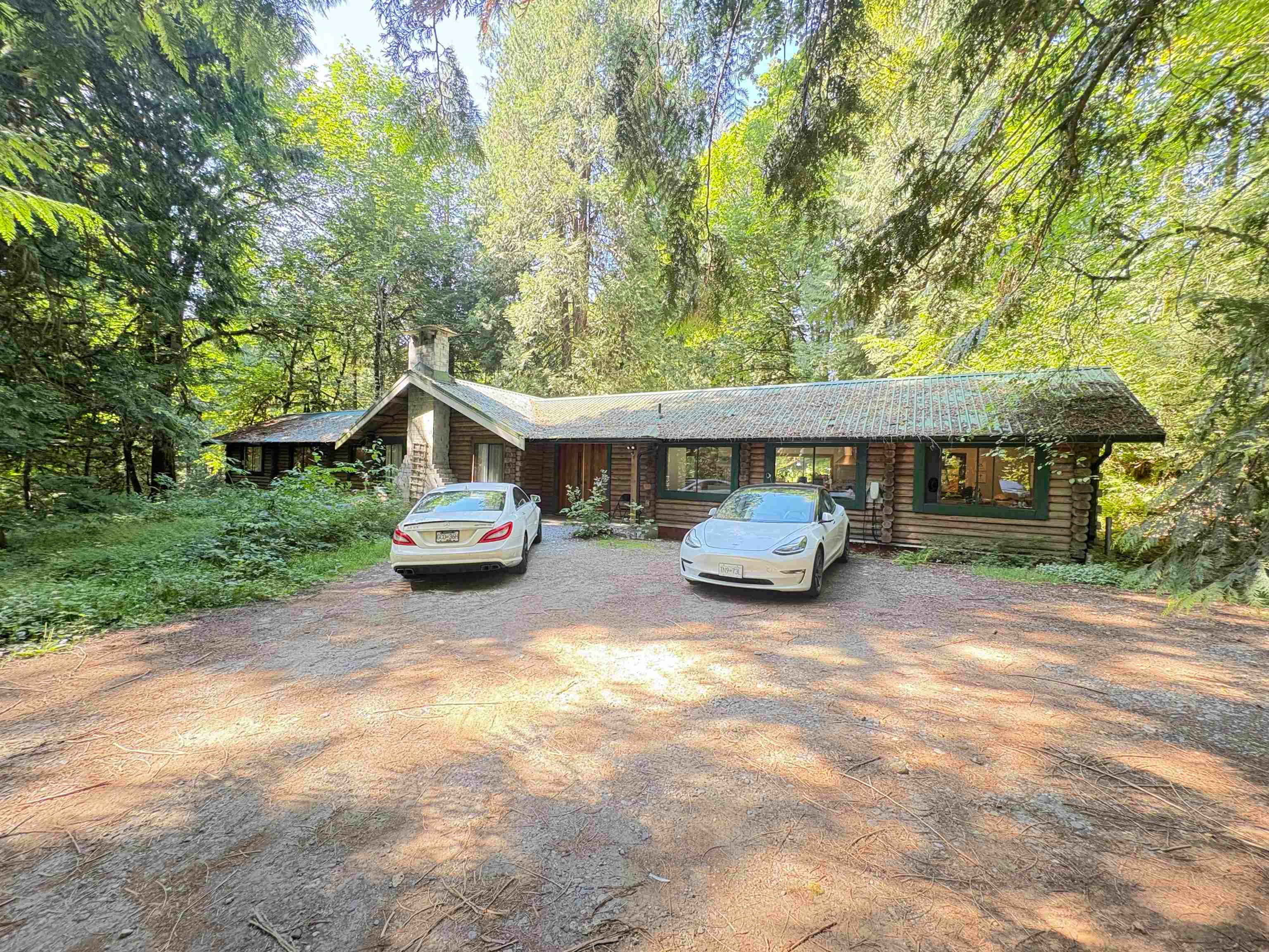 23551 132 Avenue, Maple Ridge, V4R 2S6 — photo 1