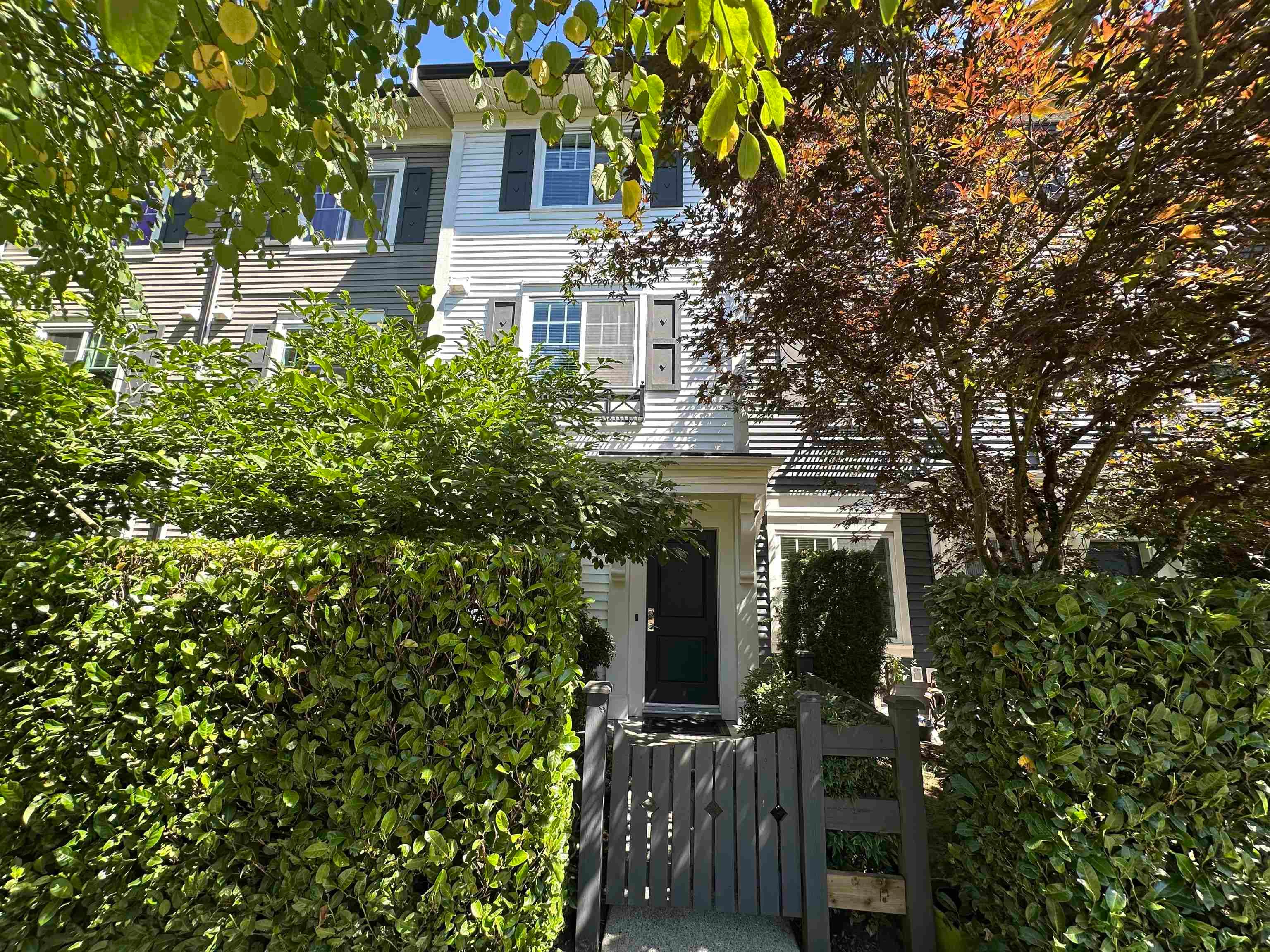 40 - 3010 Riverbend Drive, Coquitlam, V3C 0B8 — photo 2