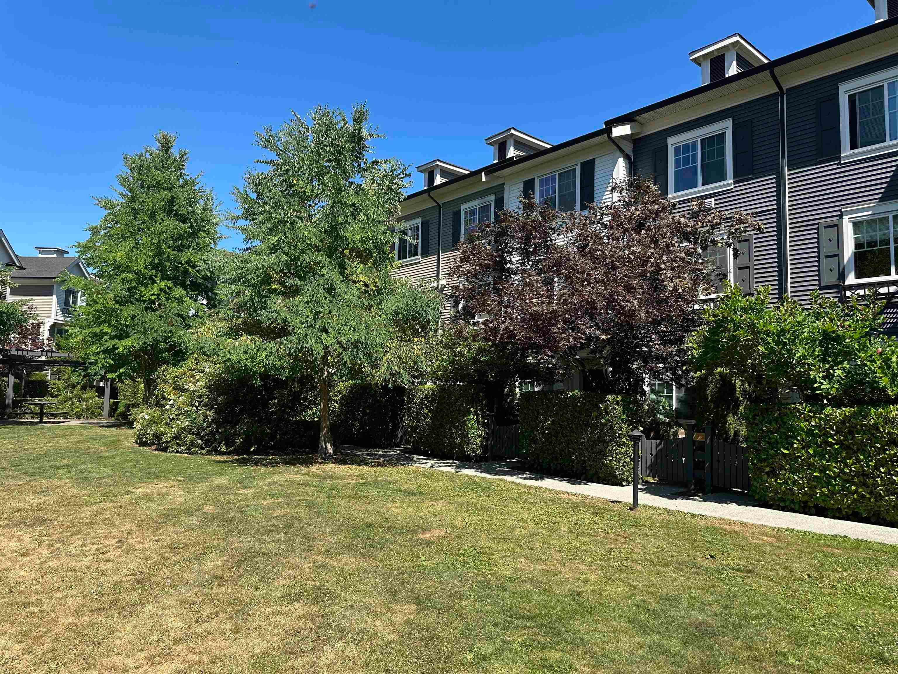 40 - 3010 Riverbend Drive, Coquitlam